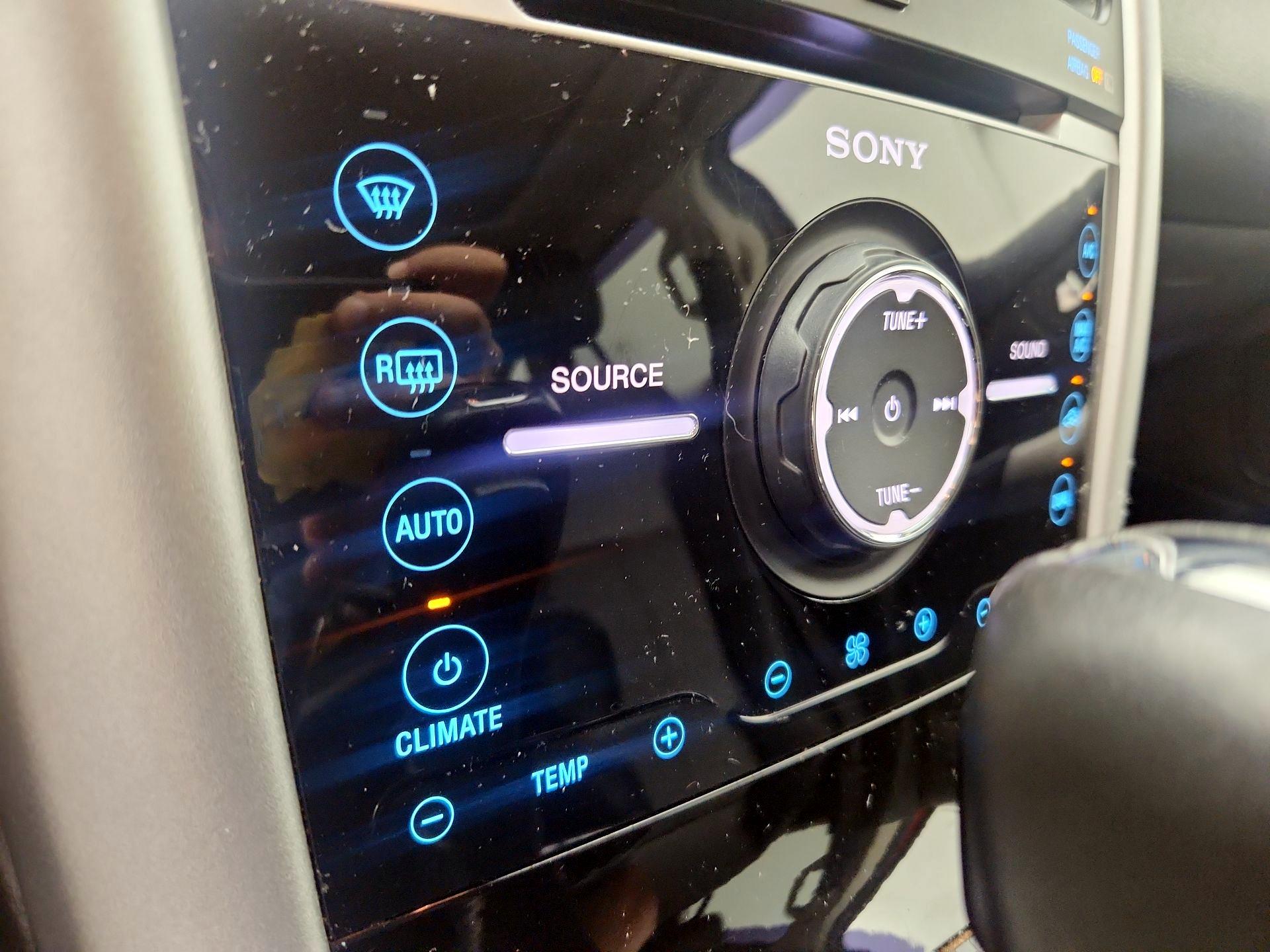 Thumbnail: 2013 Ford Edge - 16