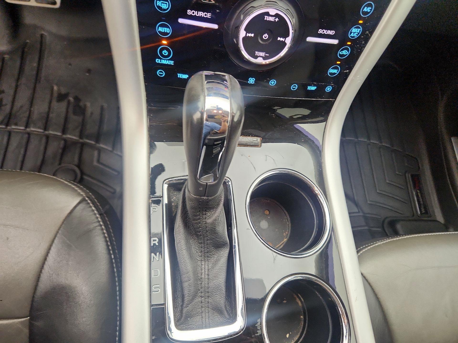 Thumbnail: 2013 Ford Edge - 17