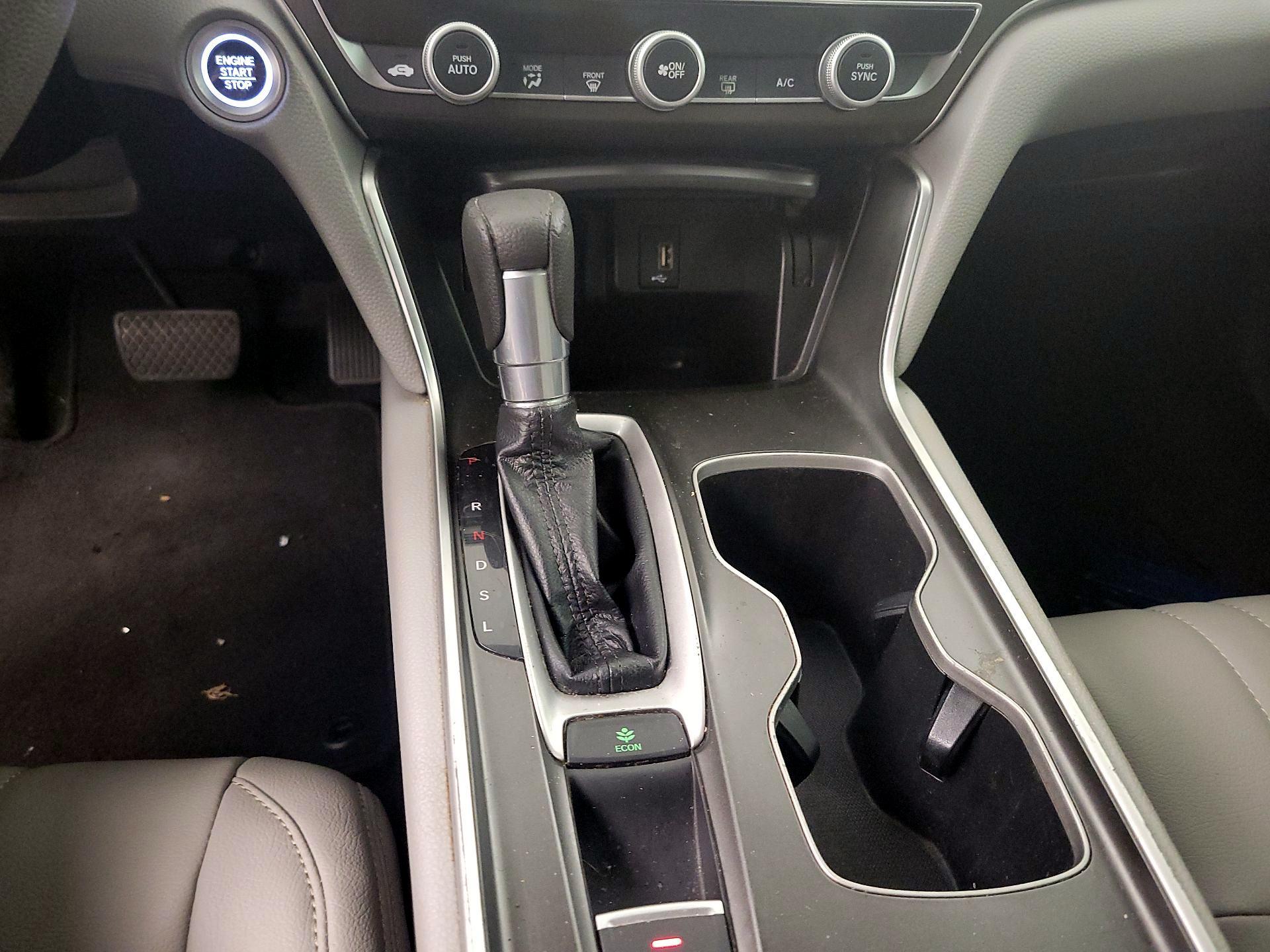 Thumbnail: 2019 Honda Accord - 17