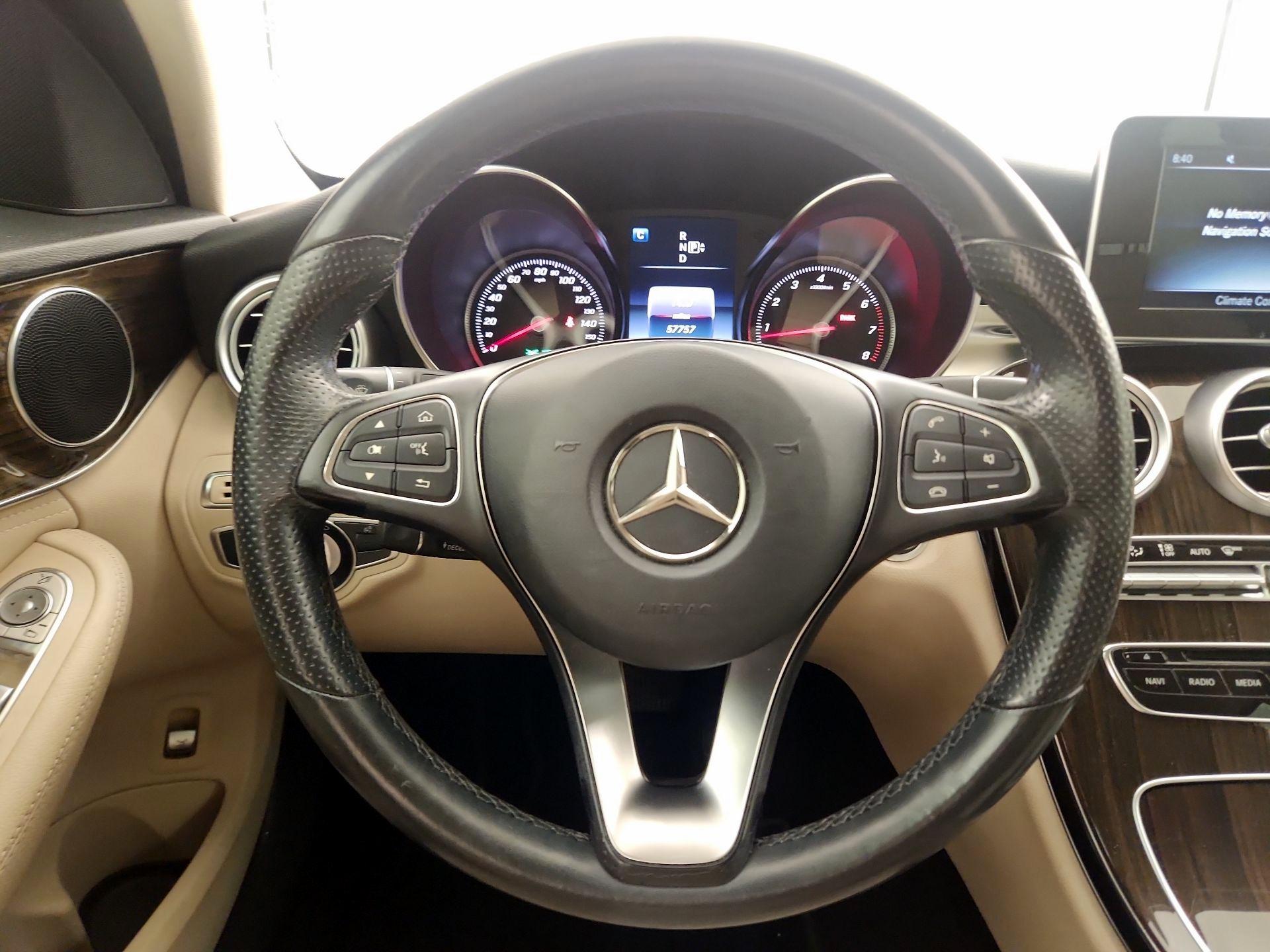 Thumbnail: 2015 Mercedes-Benz C-Class - 10