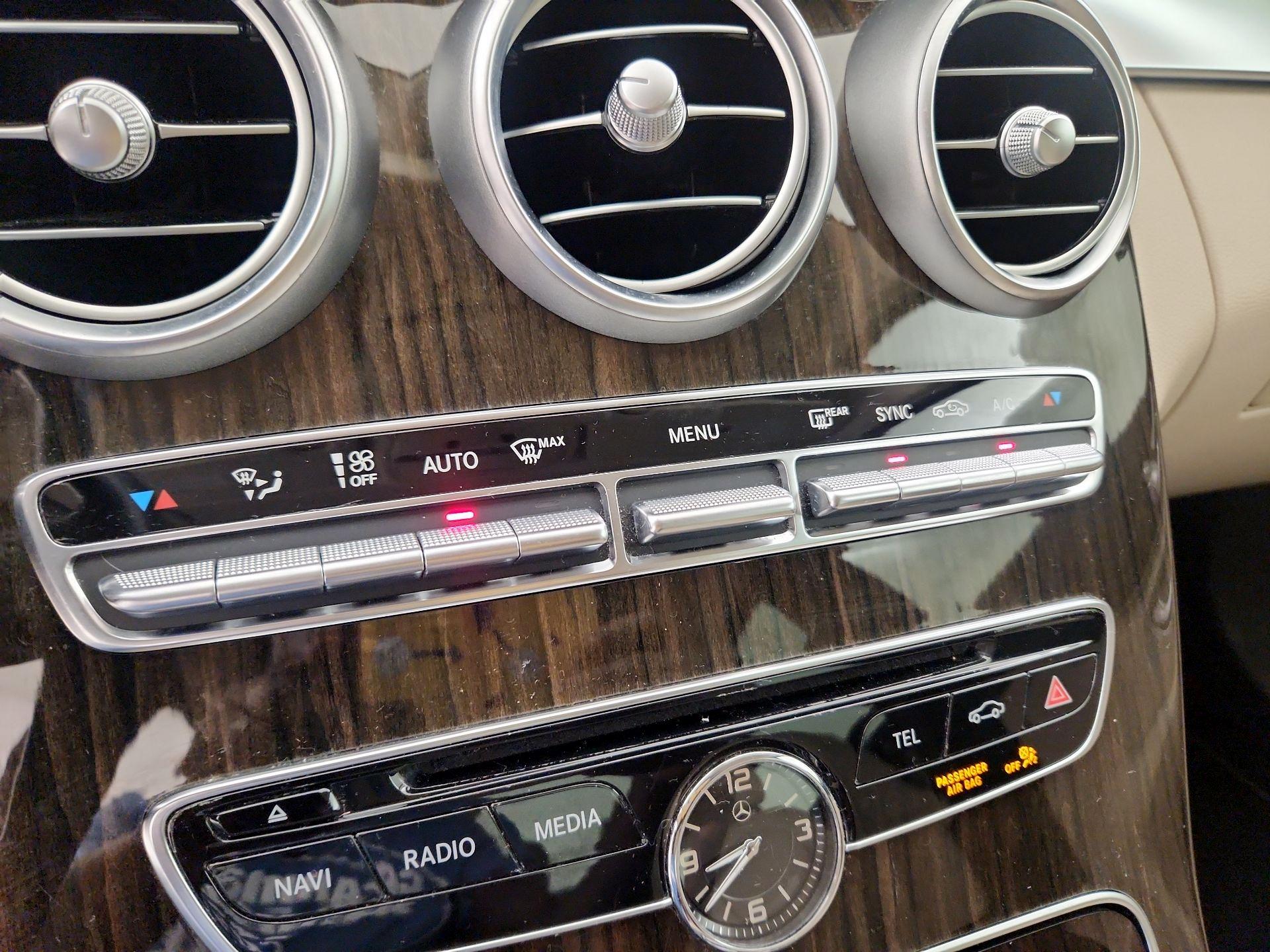 Thumbnail: 2015 Mercedes-Benz C-Class - 16