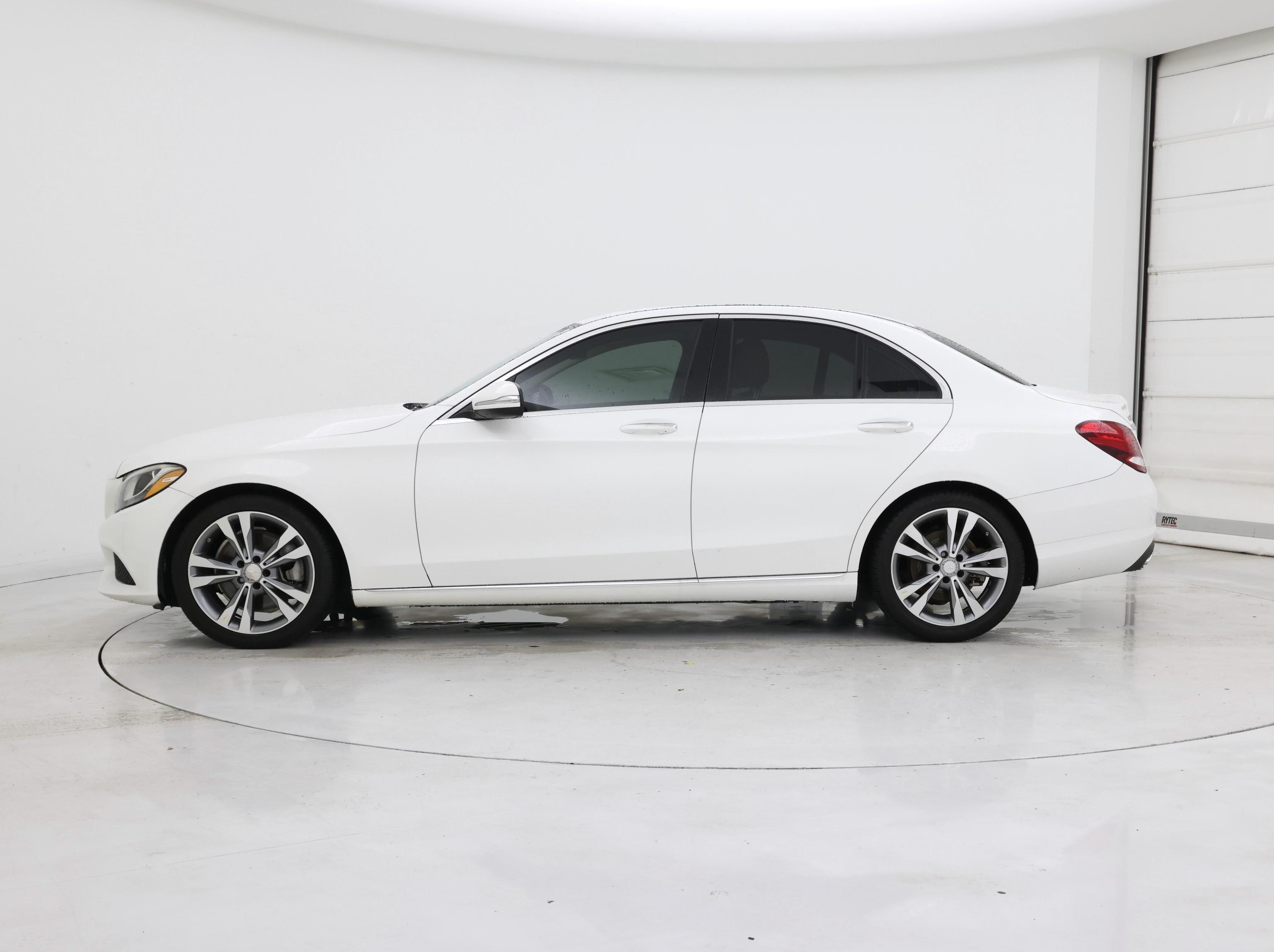 Thumbnail: 2015 Mercedes-Benz C-Class - 3