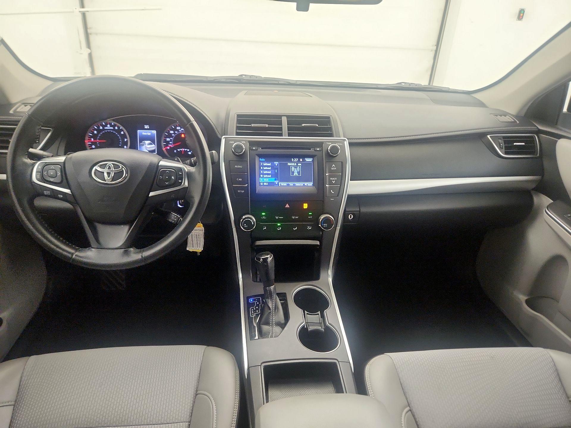 Thumbnail: 2016 Toyota Camry - 9