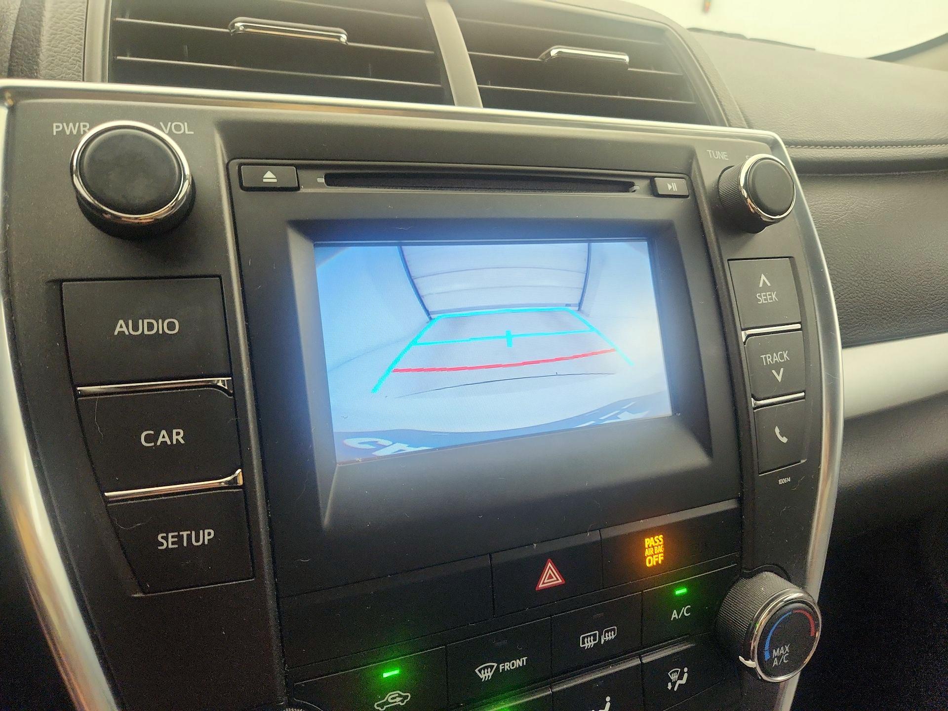 Thumbnail: 2016 Toyota Camry - 14