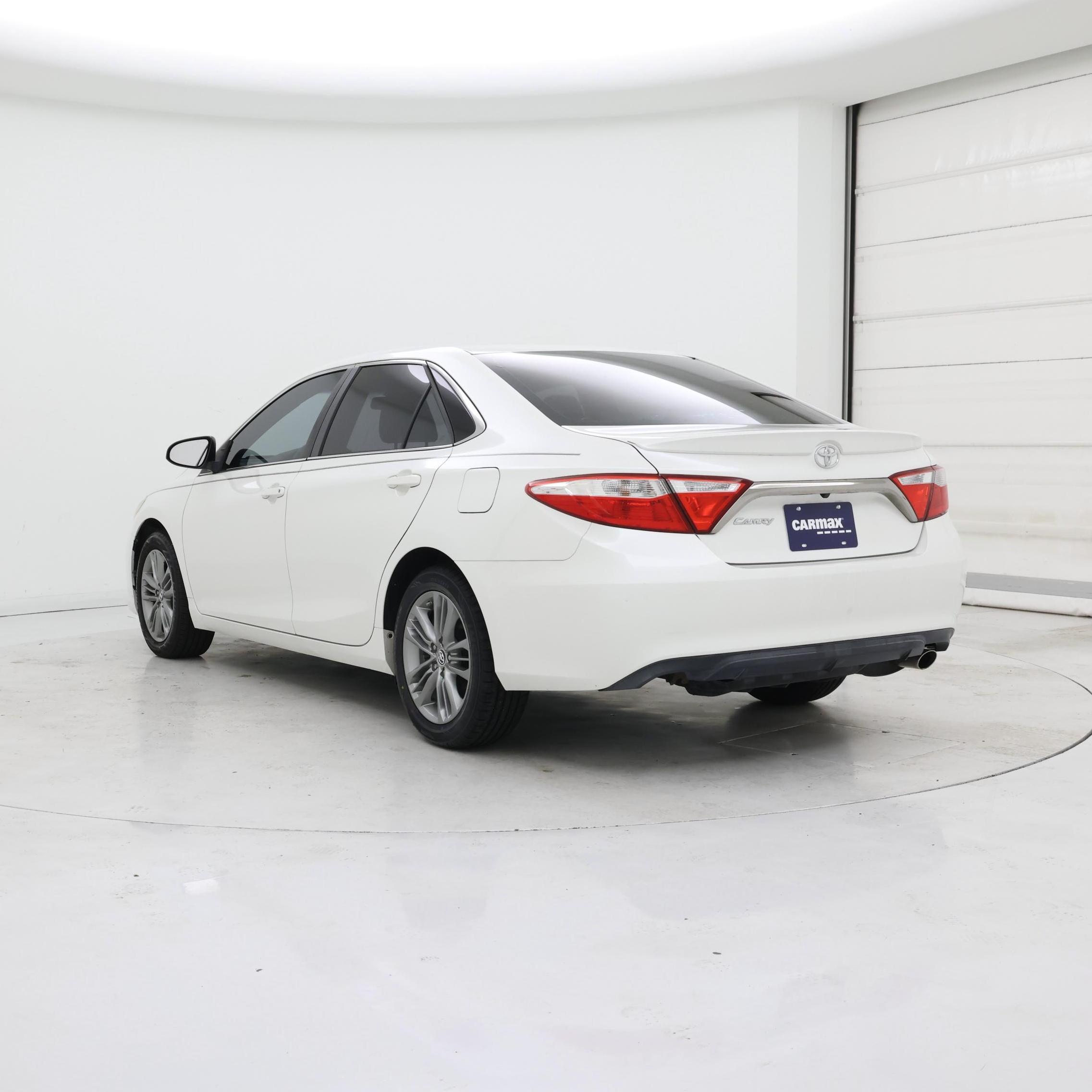 Thumbnail: 2016 Toyota Camry - 2
