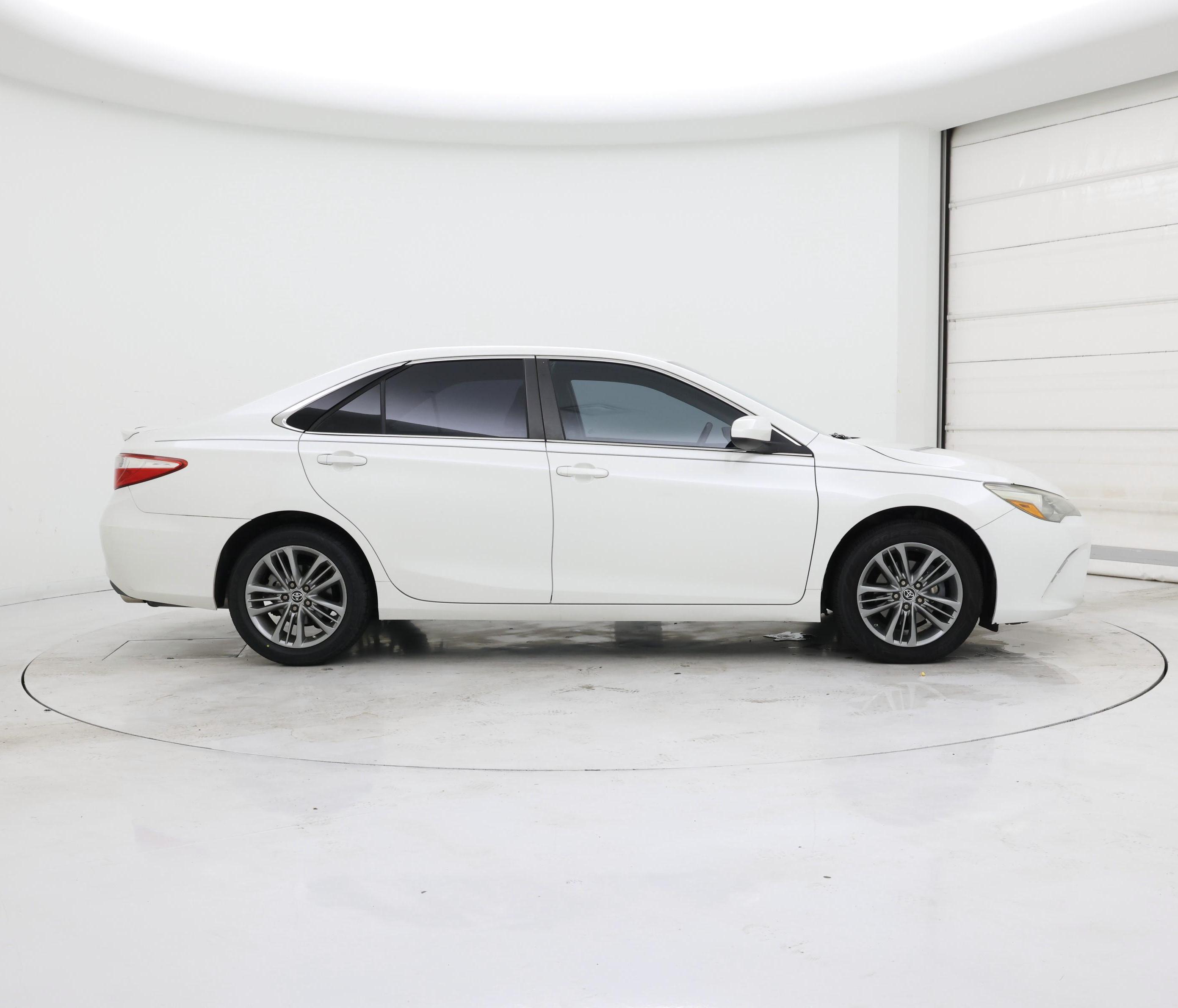 Thumbnail: 2016 Toyota Camry - 7