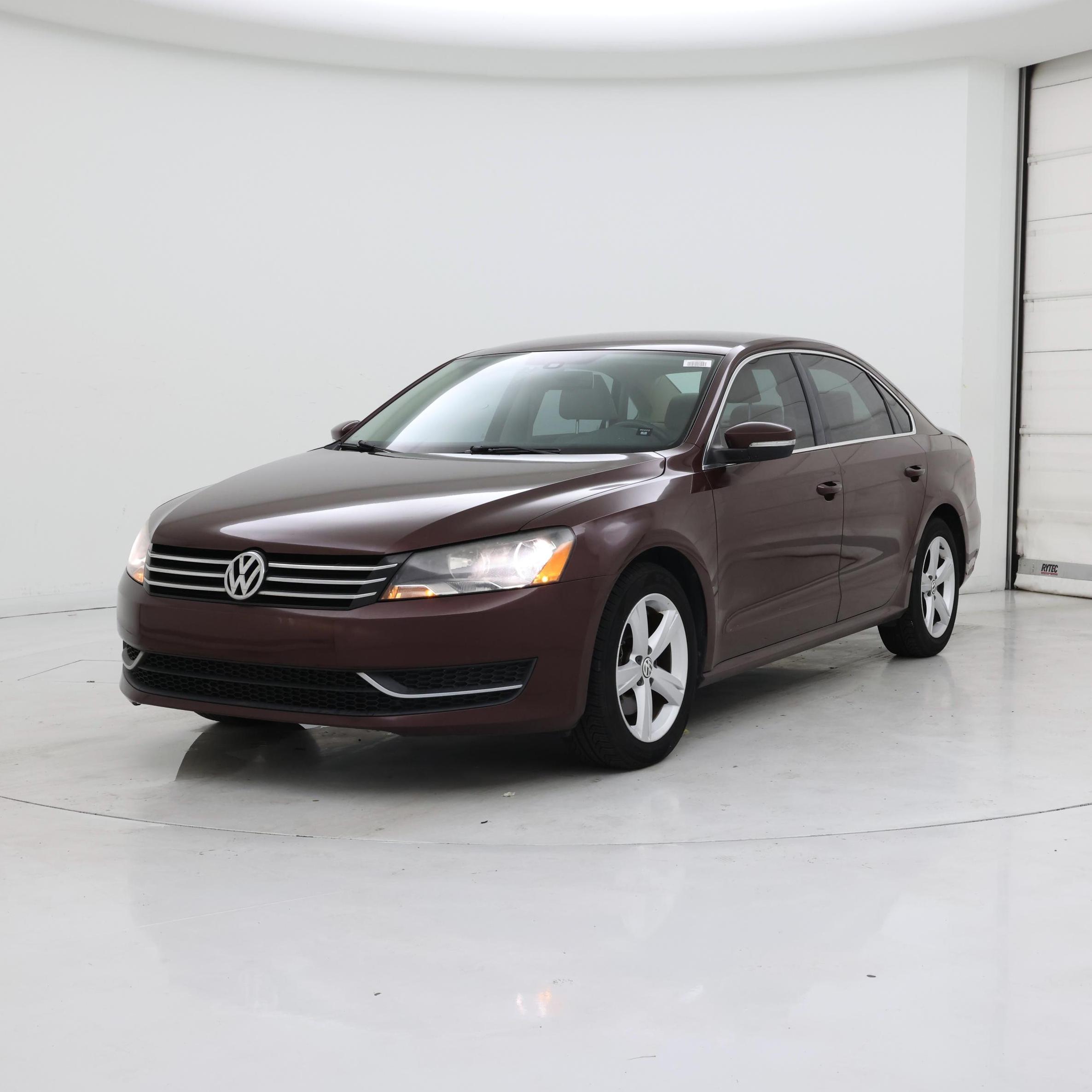 Thumbnail: 2014 Volkswagen Passat - 4