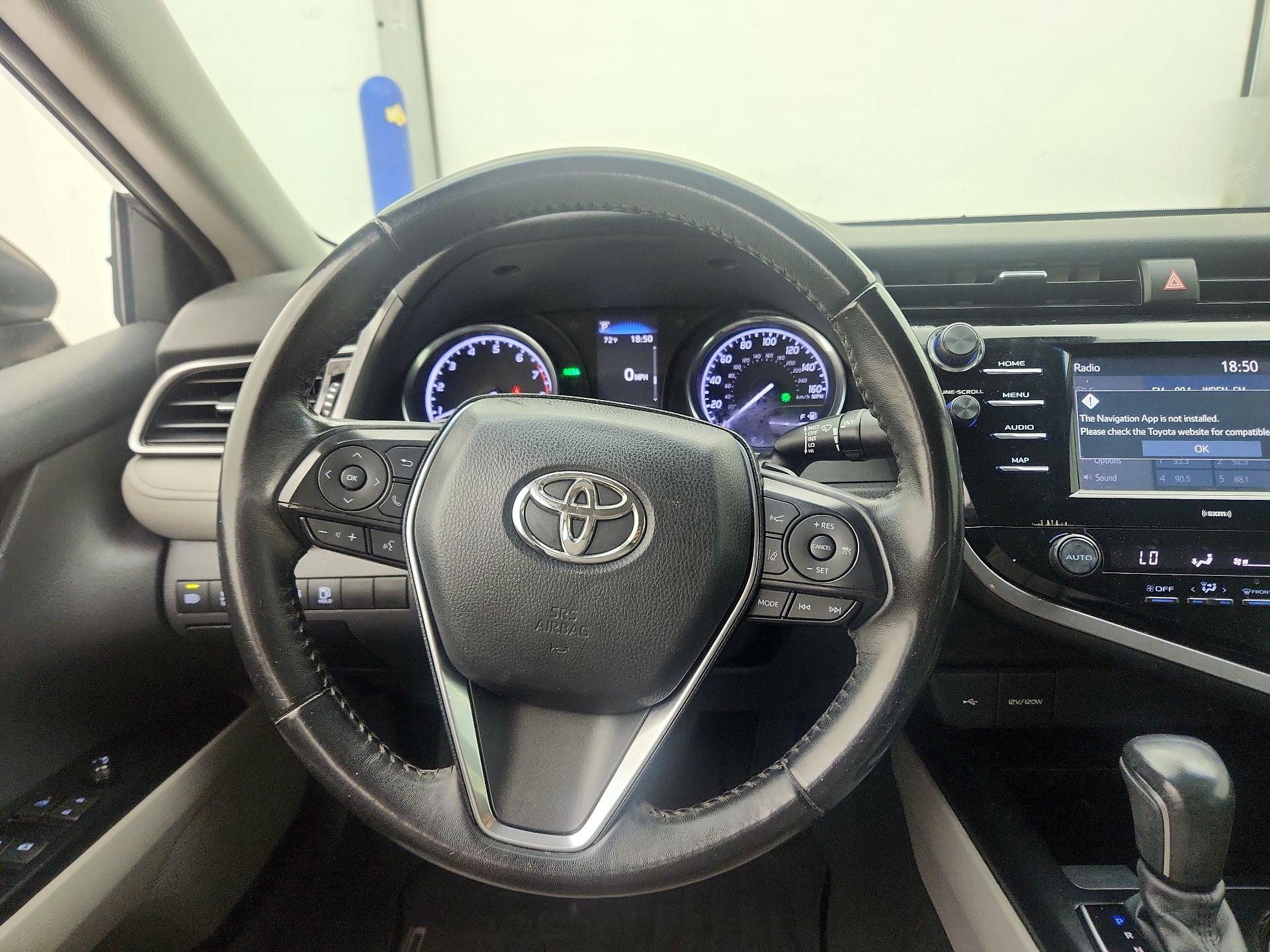 Thumbnail: 2020 Toyota Camry - 10