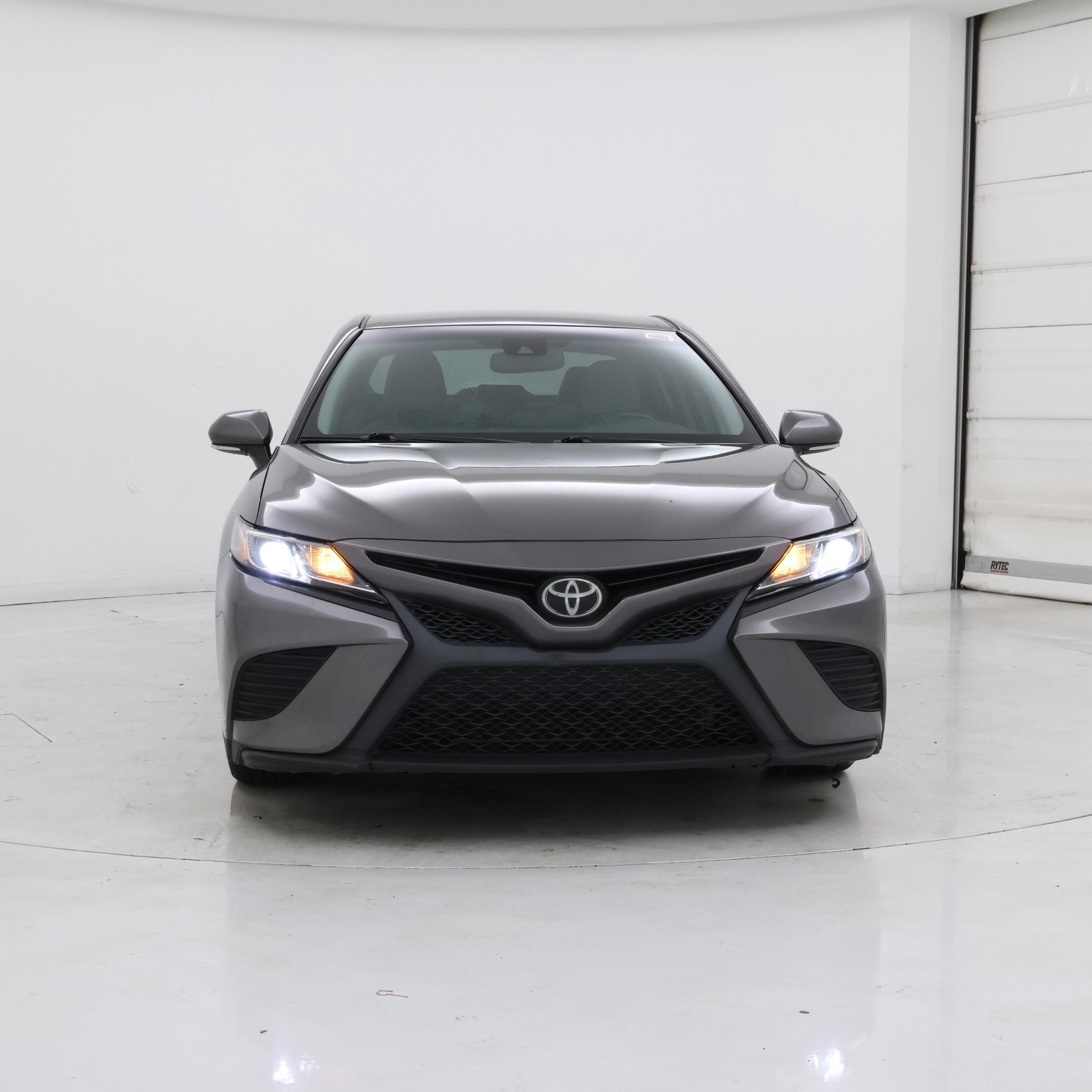 Thumbnail: 2020 Toyota Camry - 5