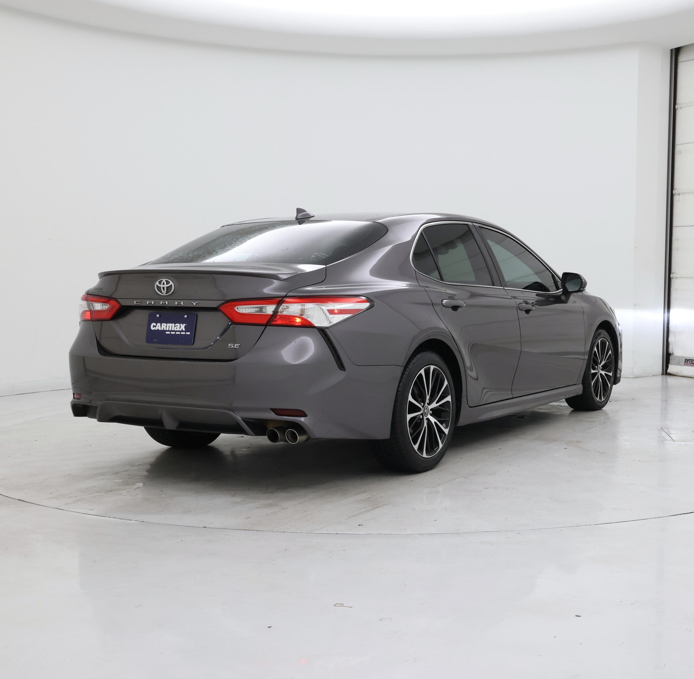 Thumbnail: 2020 Toyota Camry - 8