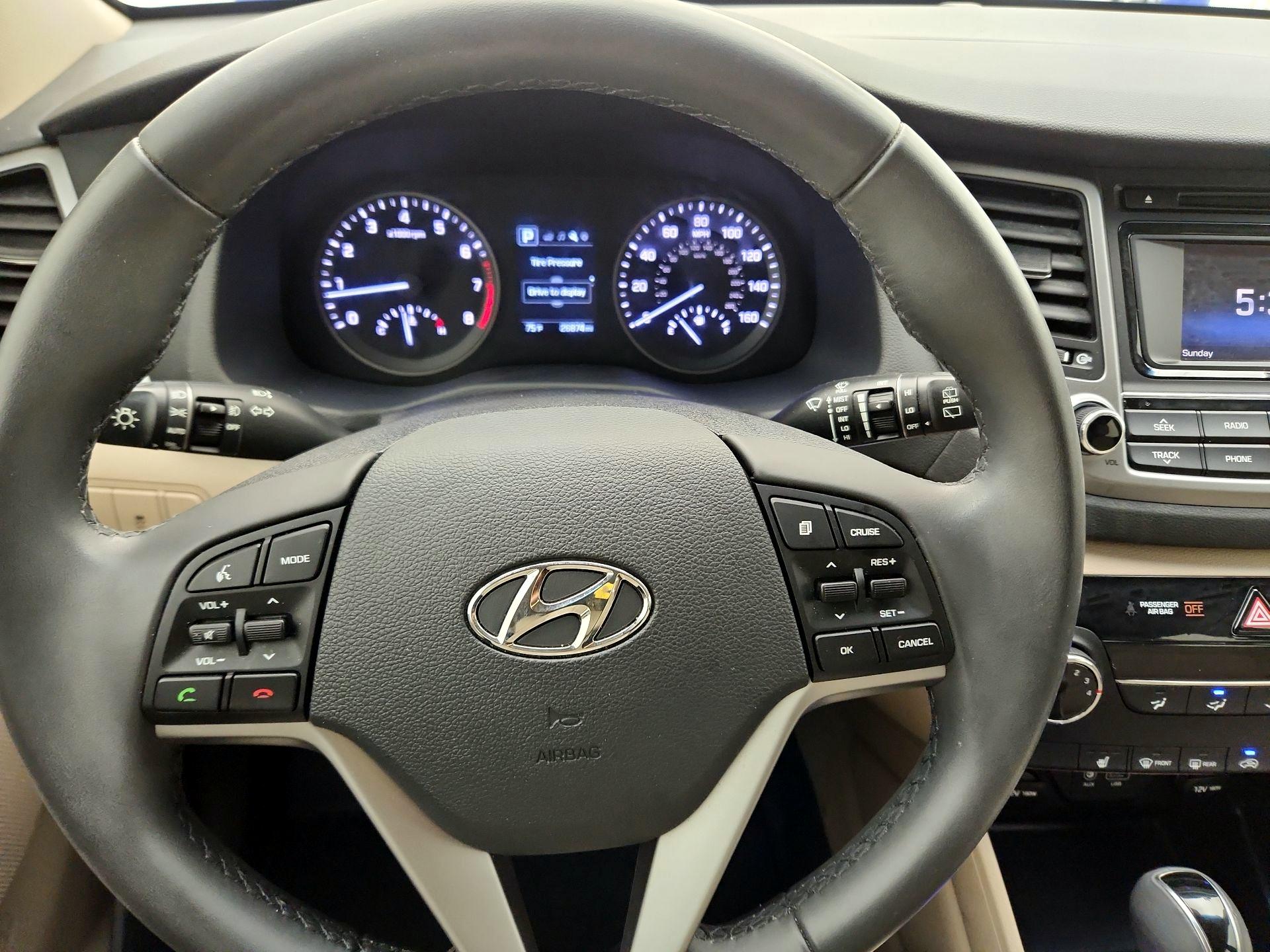 Thumbnail: 2017 Hyundai Tucson - 10