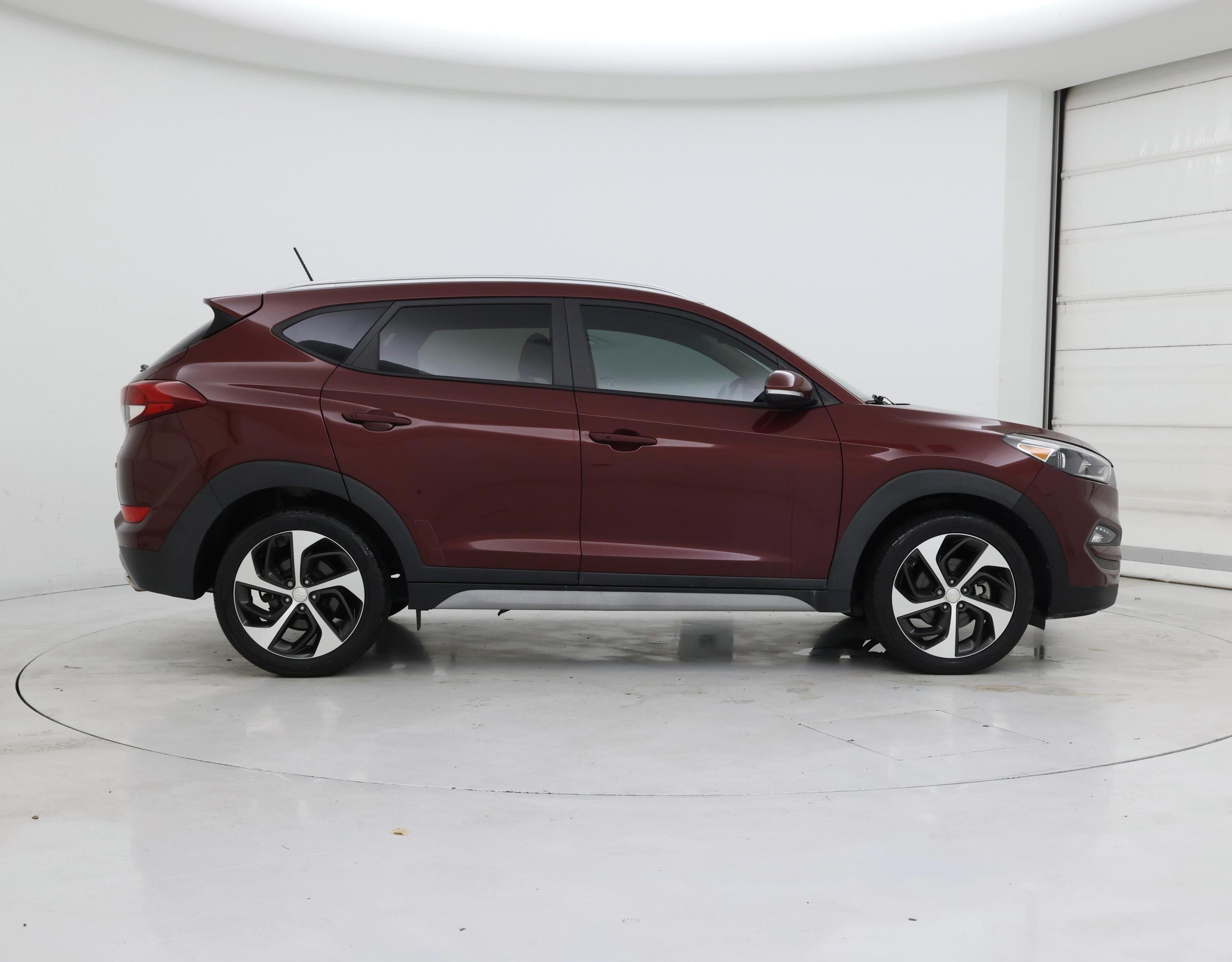 Thumbnail: 2017 Hyundai Tucson - 7
