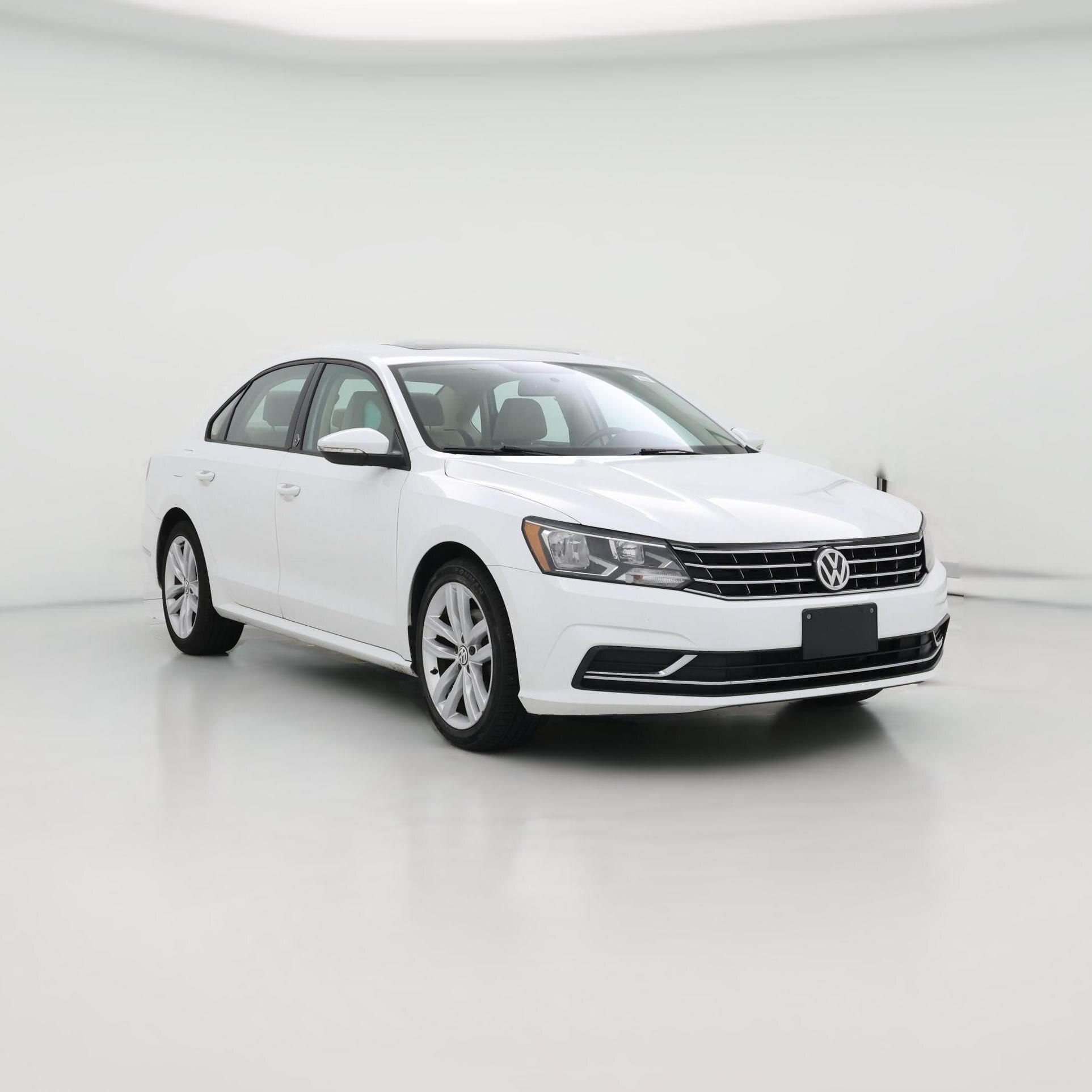 Thumbnail: 2019 Volkswagen Passat - 1