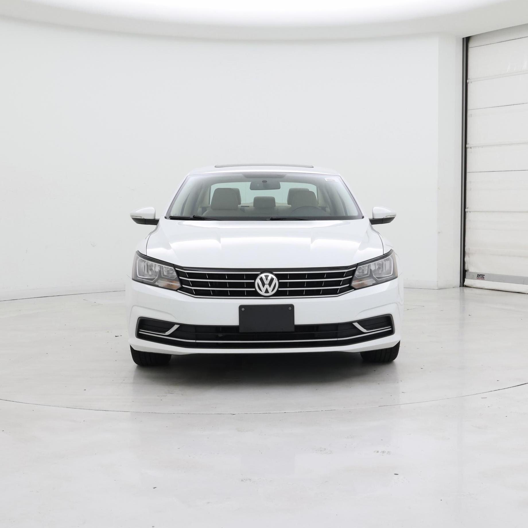Thumbnail: 2019 Volkswagen Passat - 5