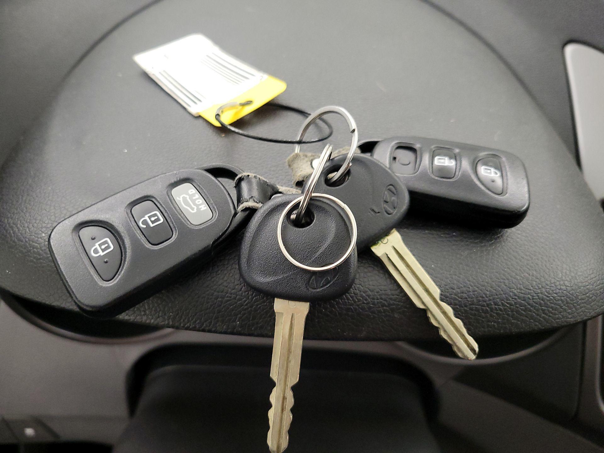 Thumbnail: 2016 Hyundai Elantra - 19