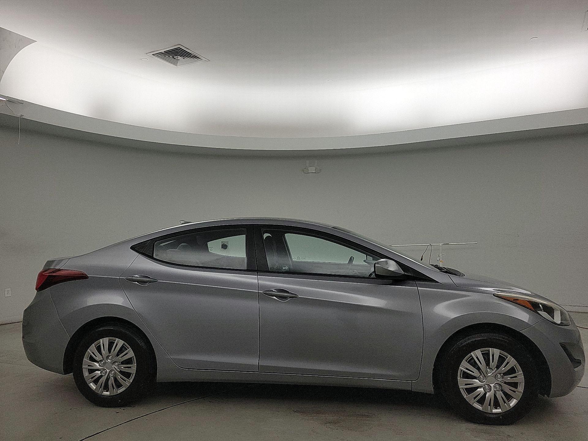 Thumbnail: 2016 Hyundai Elantra - 4