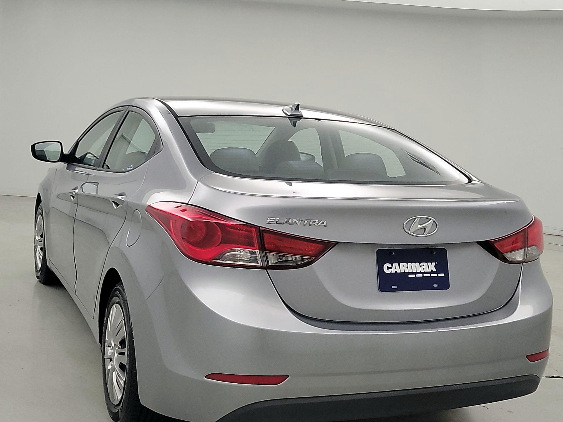 Thumbnail: 2016 Hyundai Elantra - 7