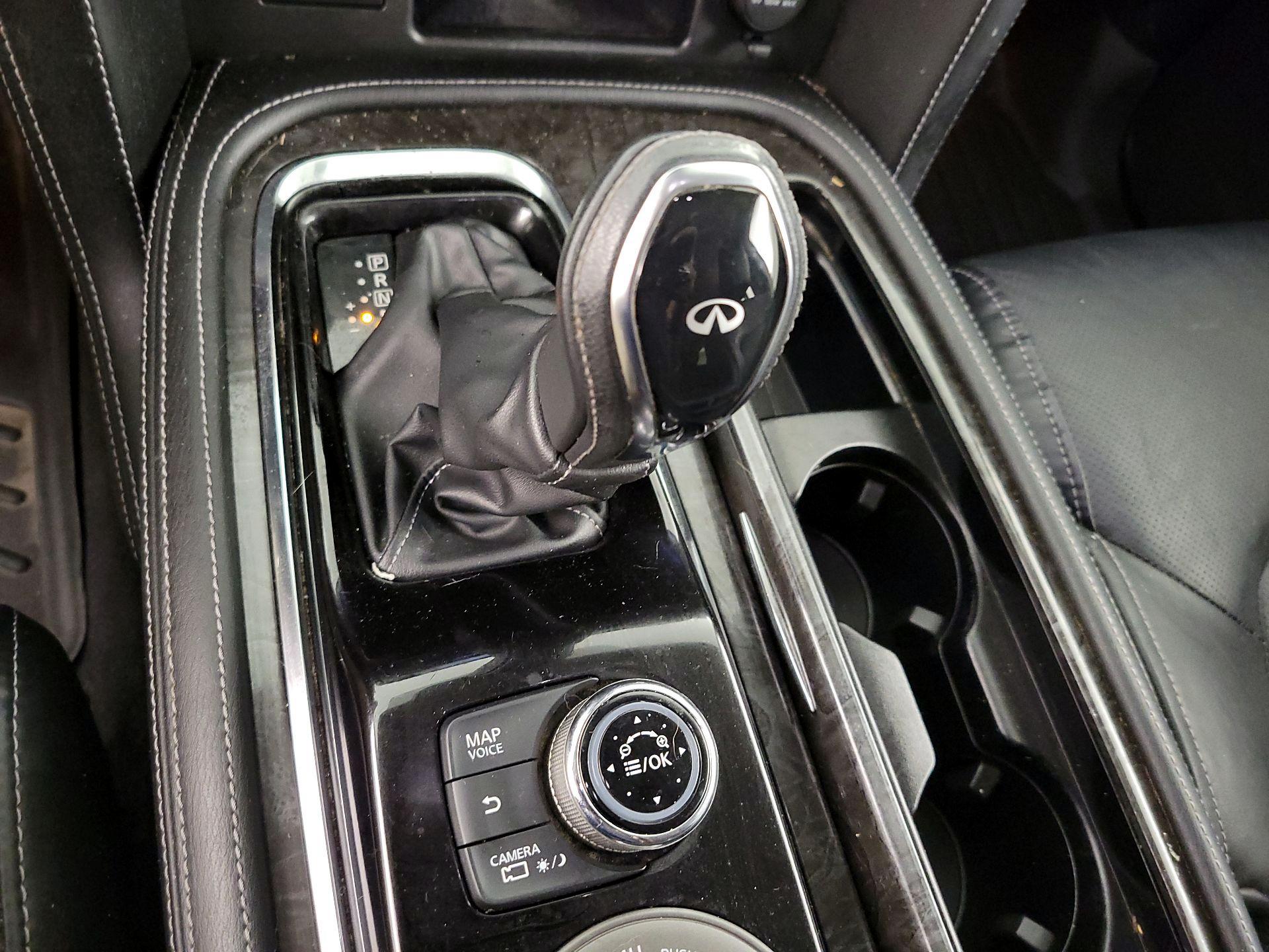 Thumbnail: 2020 INFINITI QX80 - 16
