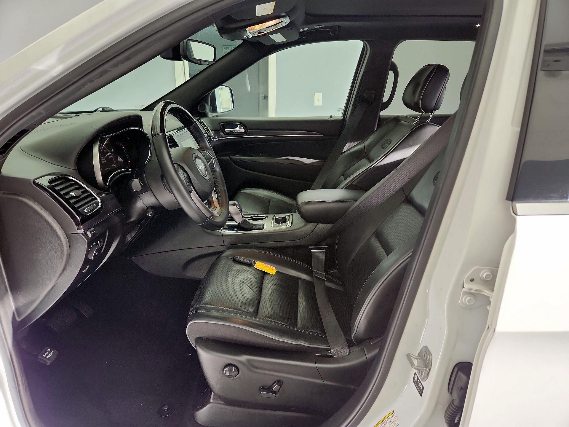 Thumbnail: 2021 Jeep Grand Cherokee - 11