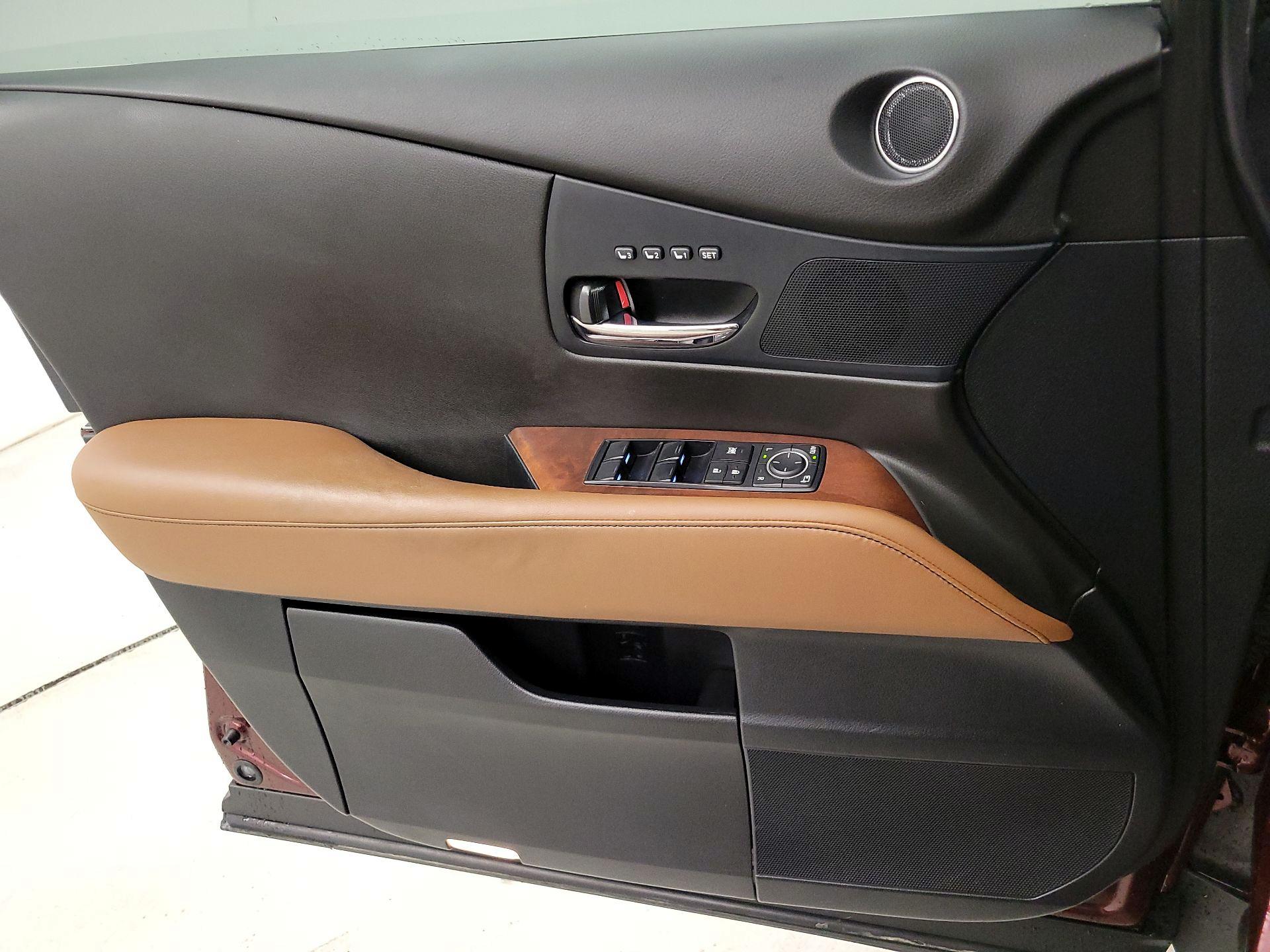 Thumbnail: 2015 Lexus RX - 12