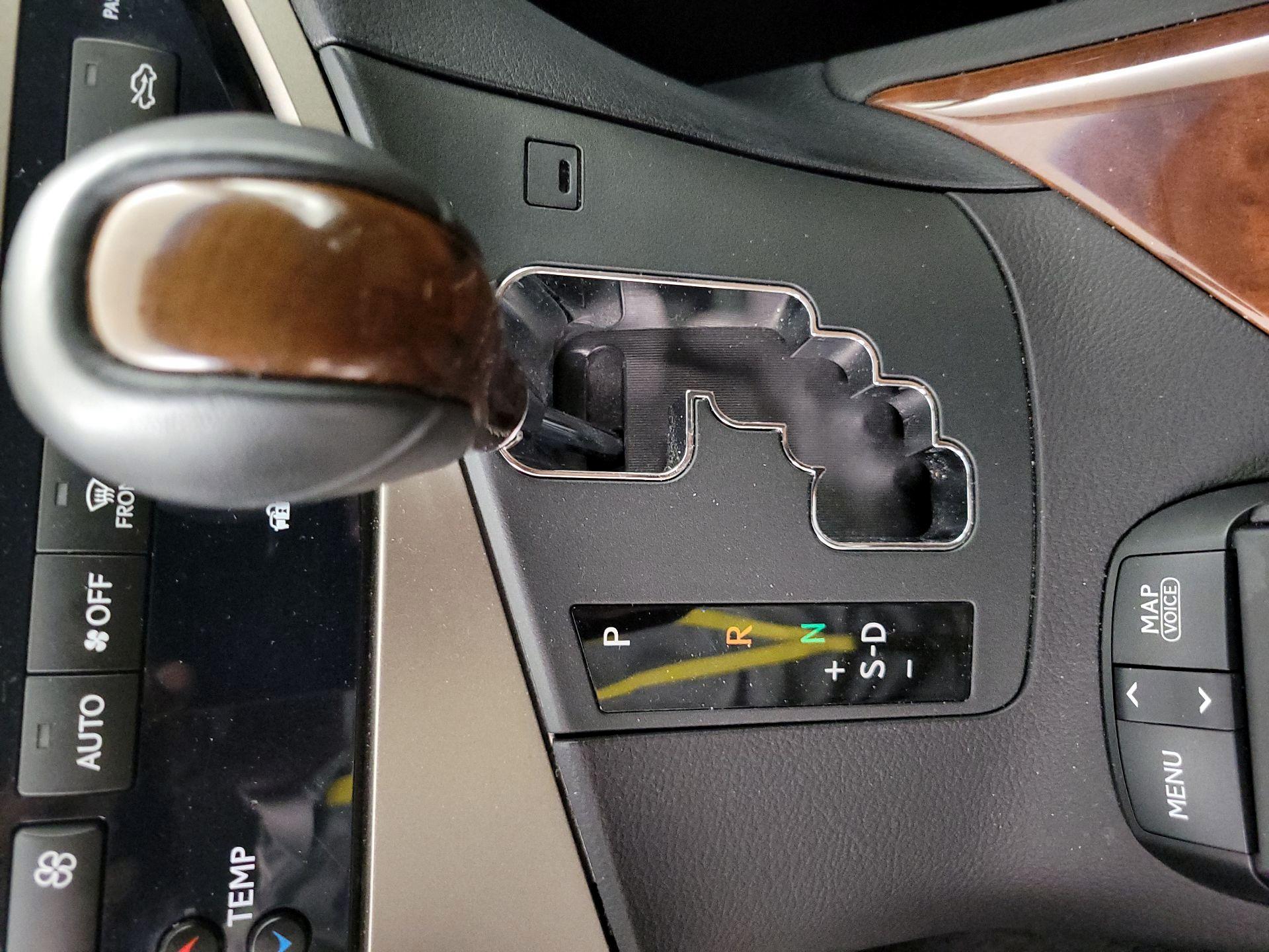 Thumbnail: 2015 Lexus RX - 17