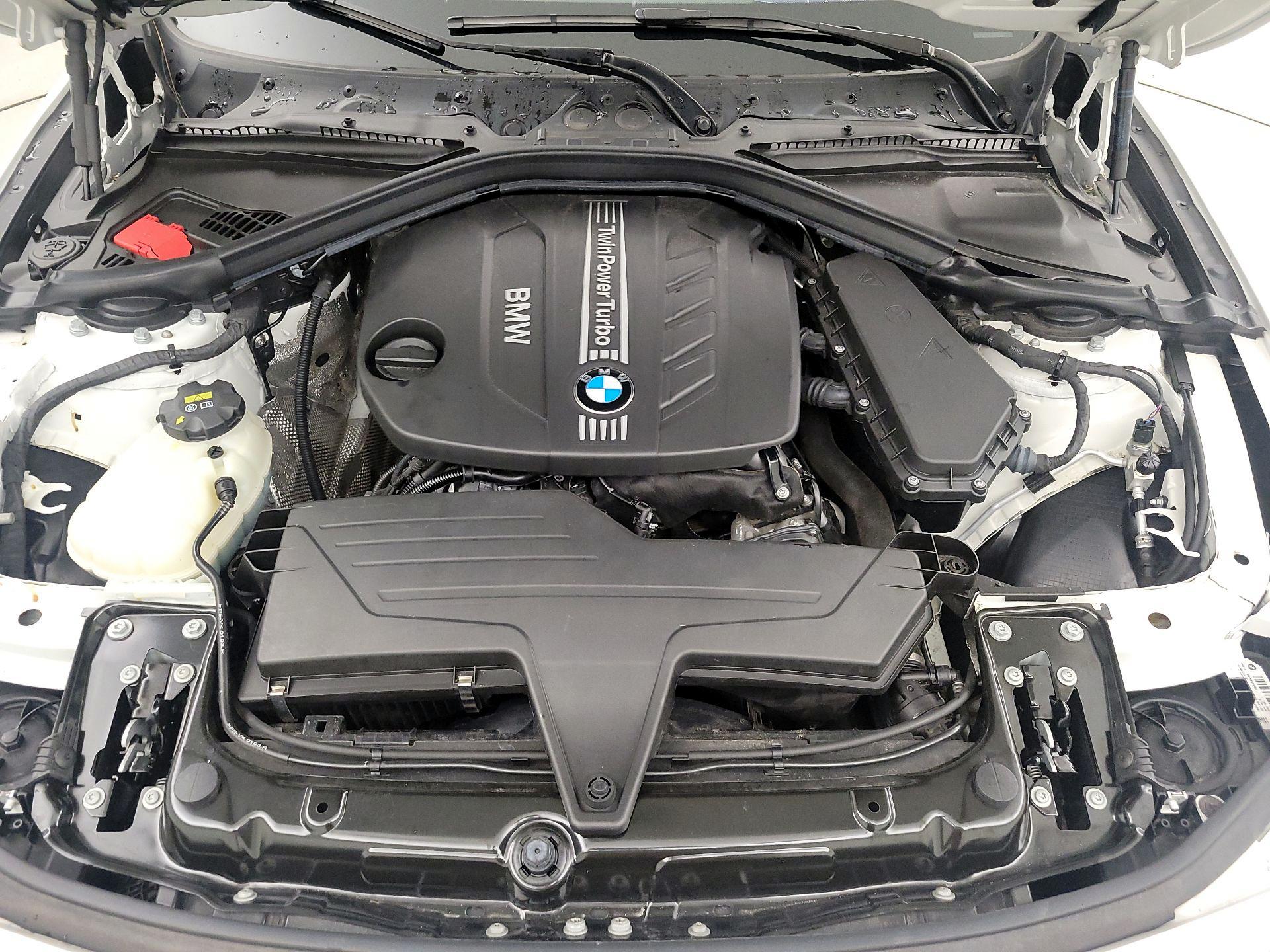 Thumbnail: 2016 BMW 3 Series - 18