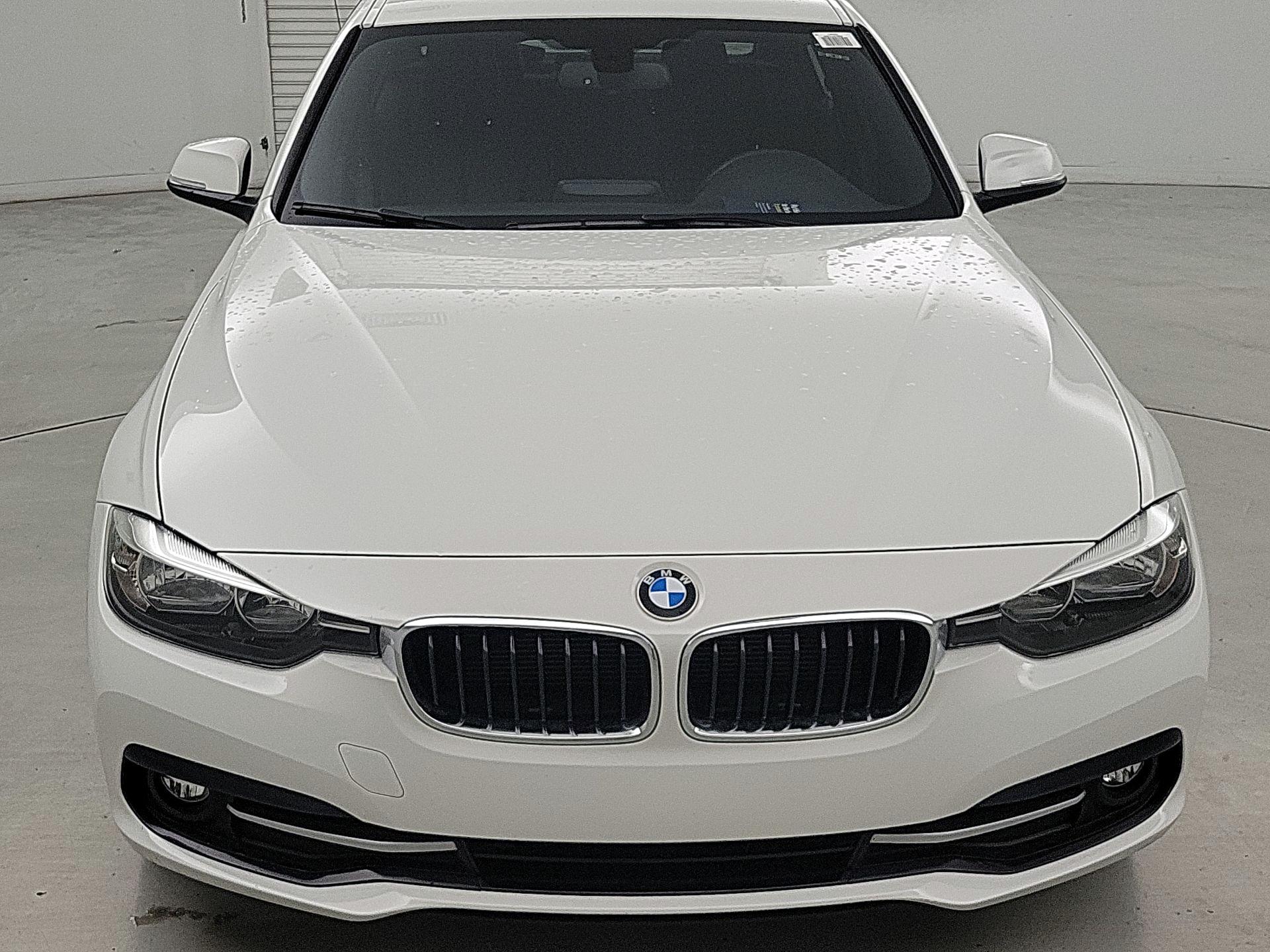 Thumbnail: 2016 BMW 3 Series - 2