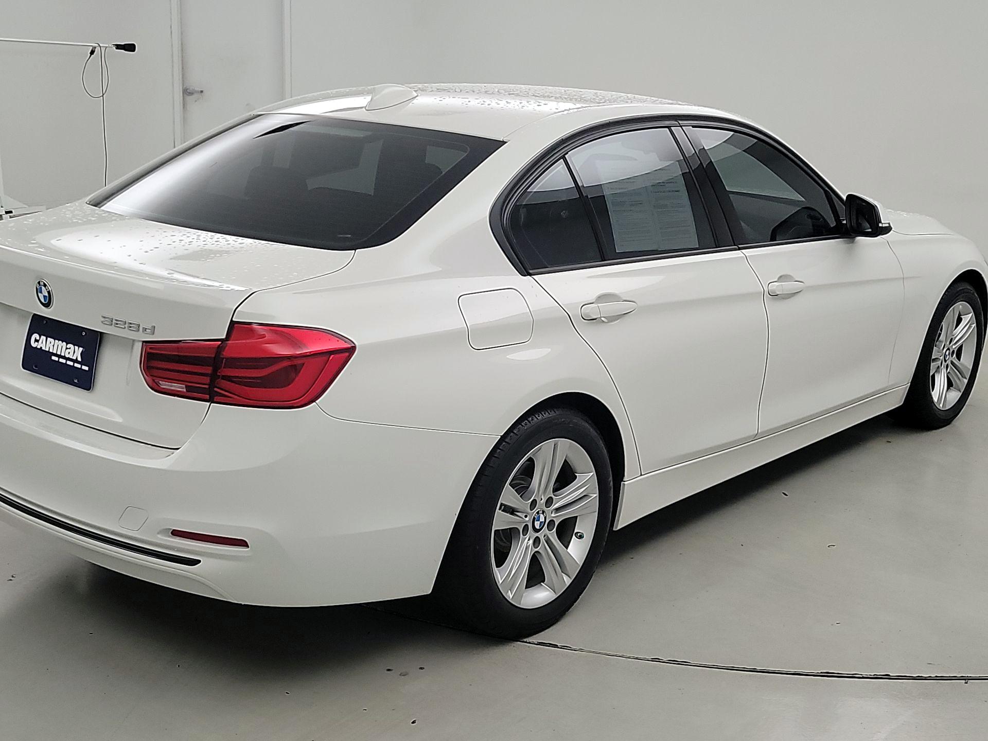Thumbnail: 2016 BMW 3 Series - 5
