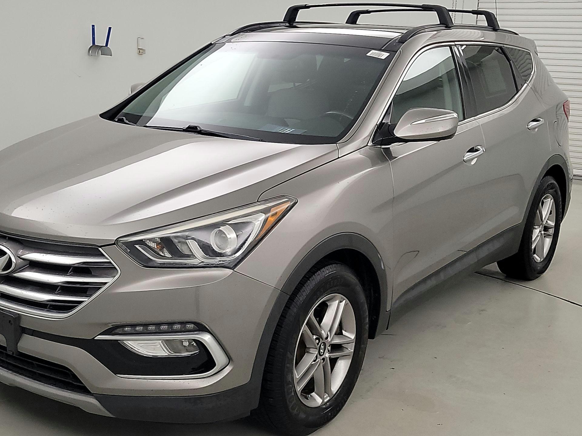 Thumbnail: 2018 Hyundai Santa Fe - 3