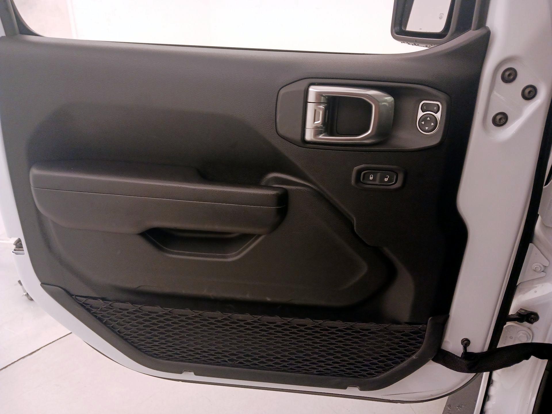 Thumbnail: 2021 Jeep Wrangler - 12