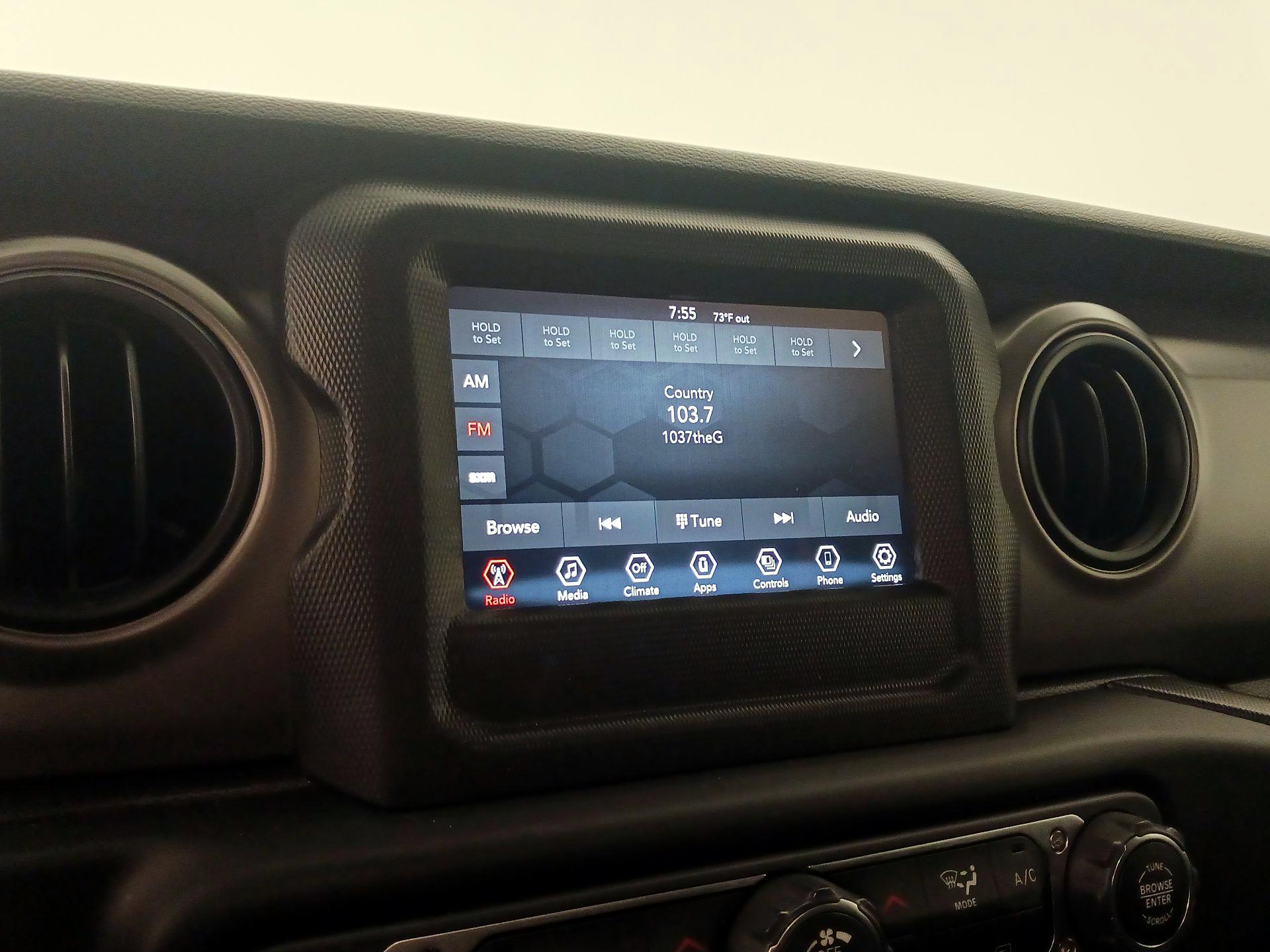 Thumbnail: 2021 Jeep Wrangler - 15