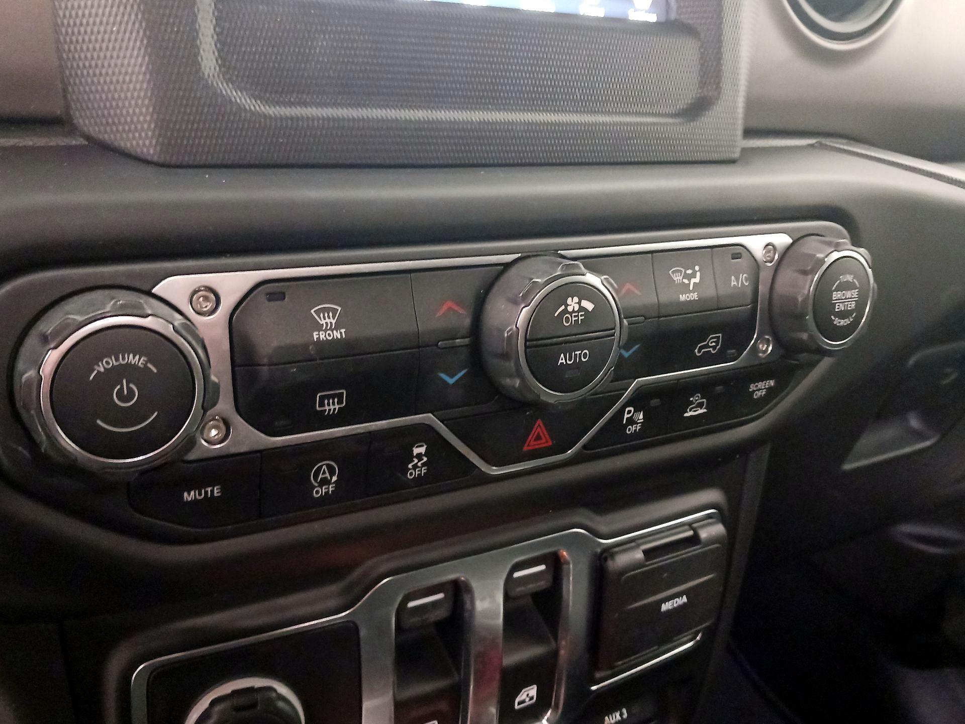 Thumbnail: 2021 Jeep Wrangler - 16