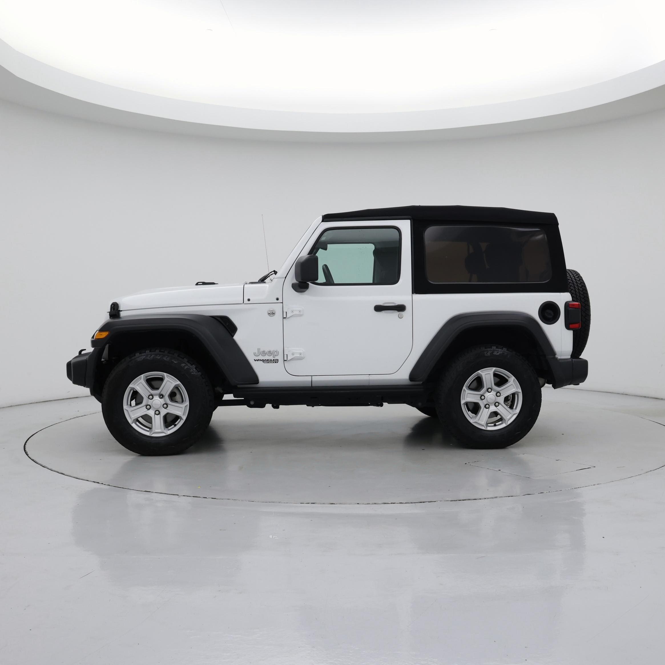 Thumbnail: 2021 Jeep Wrangler - 3