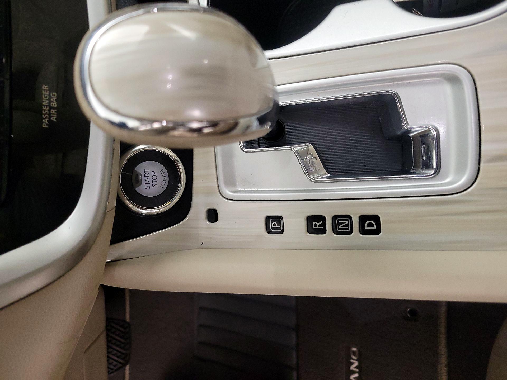 Thumbnail: 2016 Nissan Murano - 16