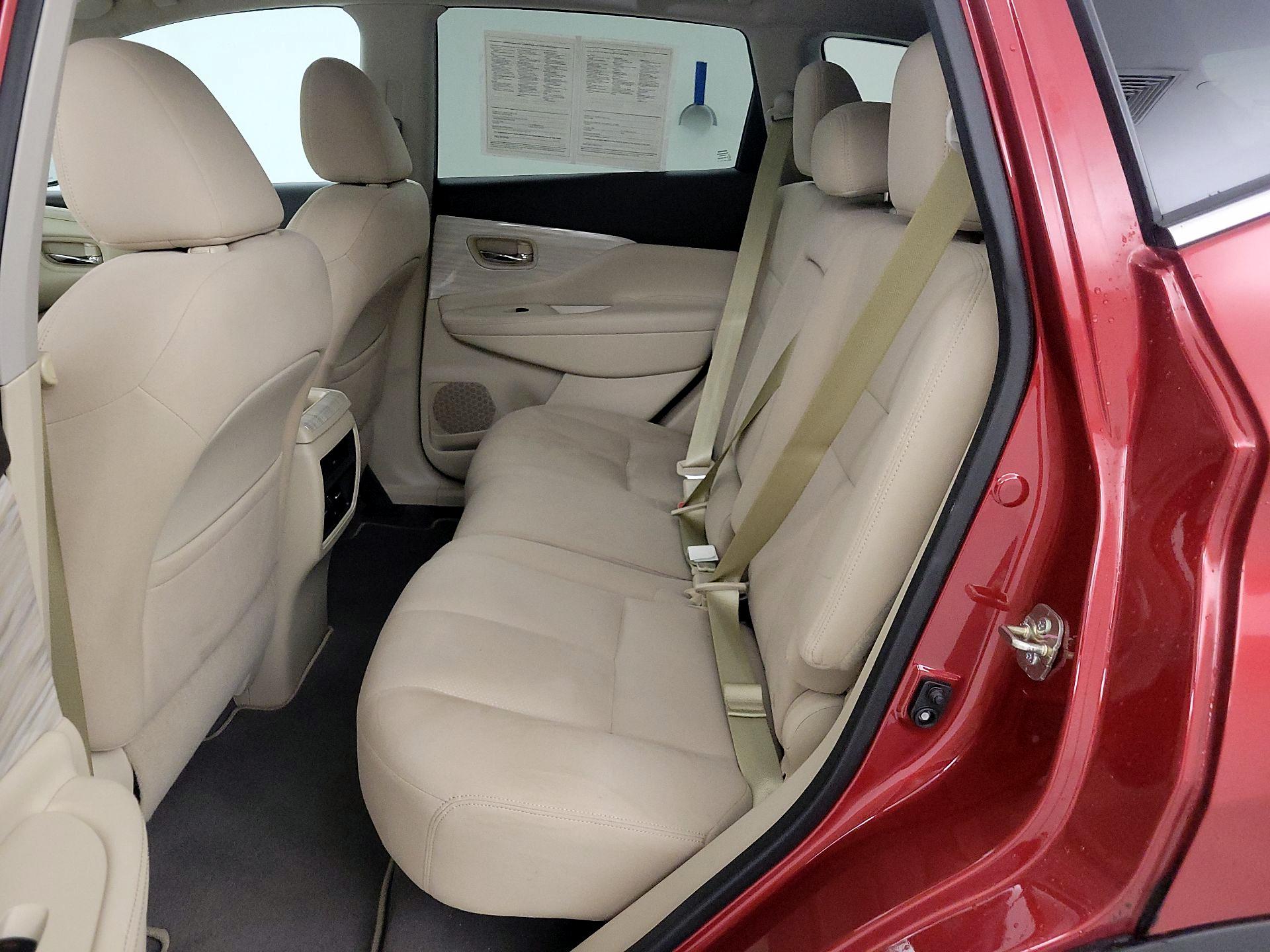 Thumbnail: 2016 Nissan Murano - 18