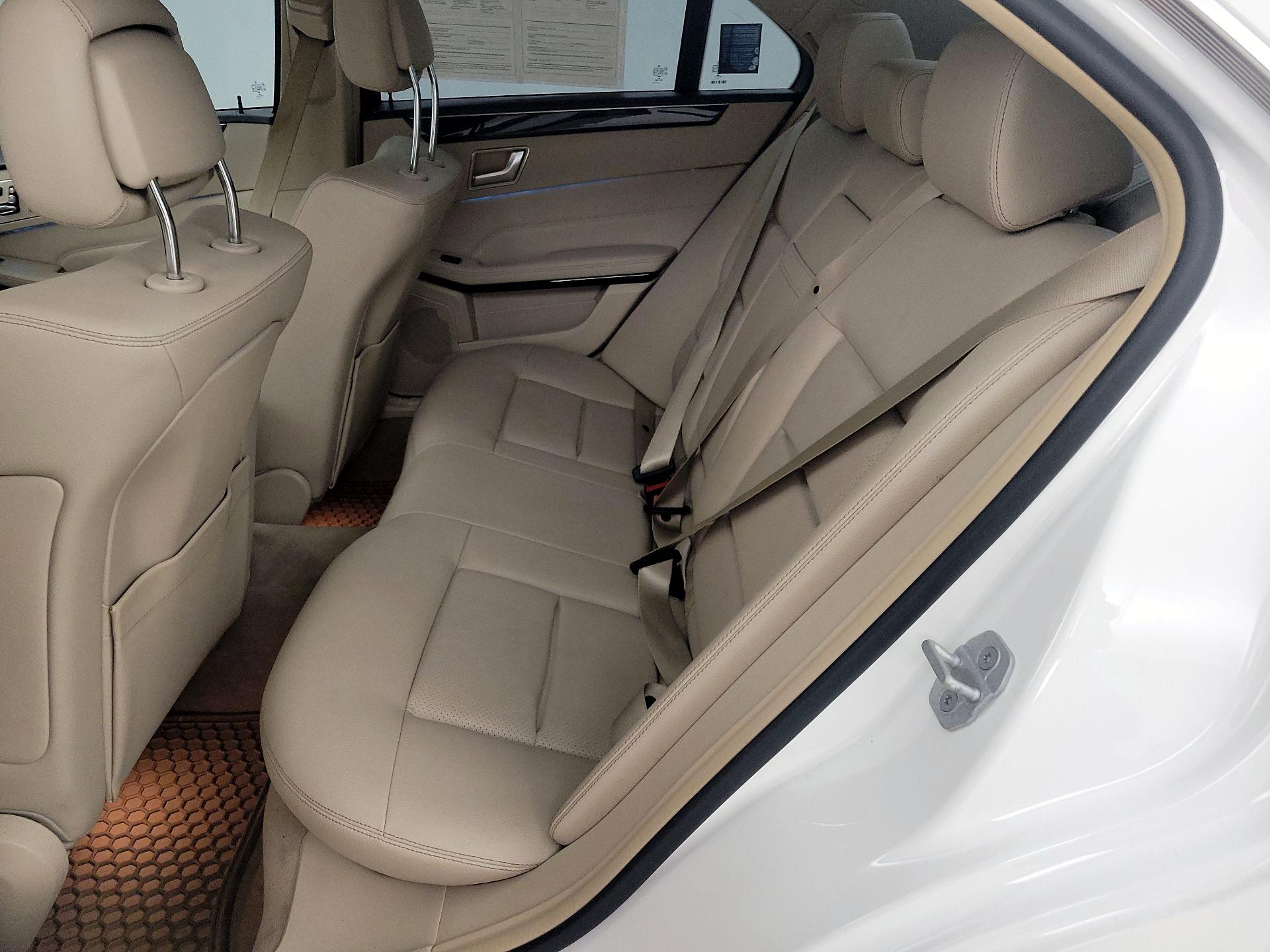 Thumbnail: 2016 Mercedes-Benz E-Class - 18