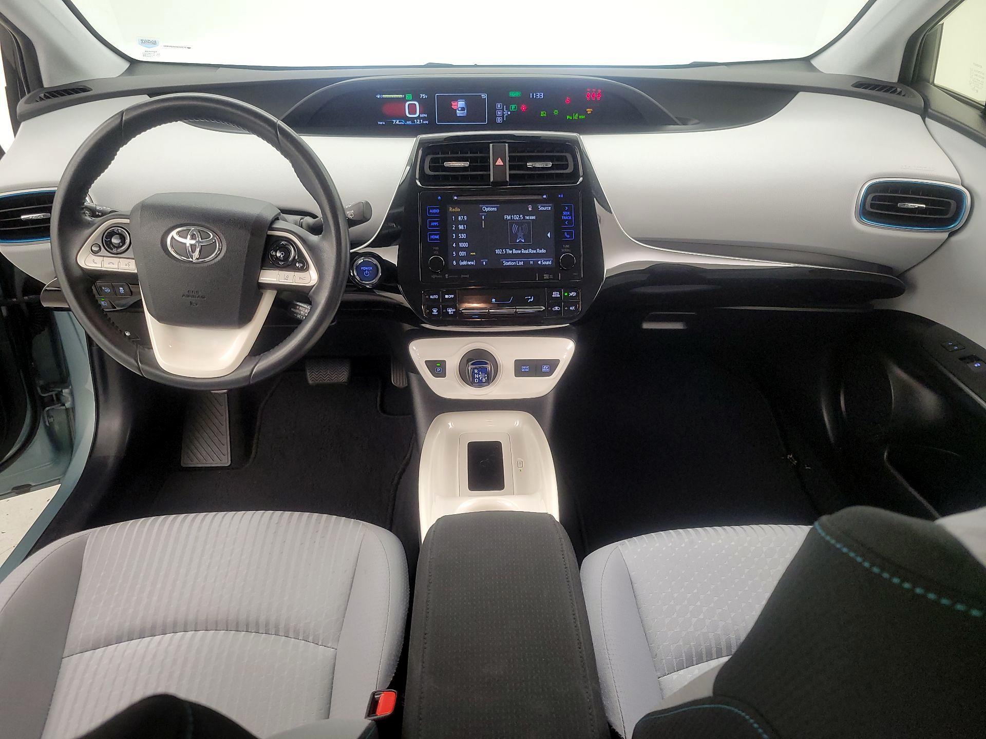 Thumbnail: 2018 Toyota Prius - 9