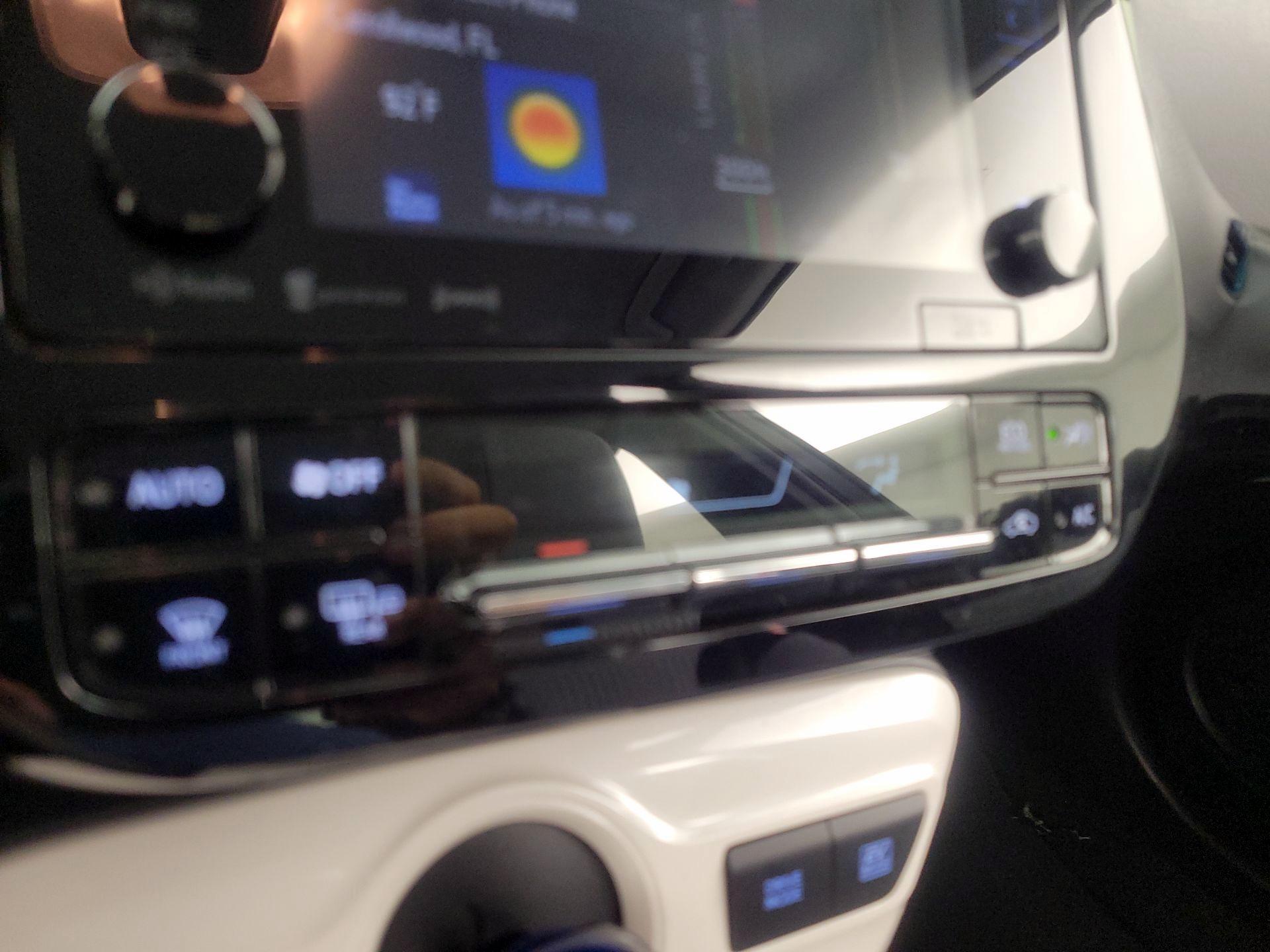 Thumbnail: 2018 Toyota Prius - 16