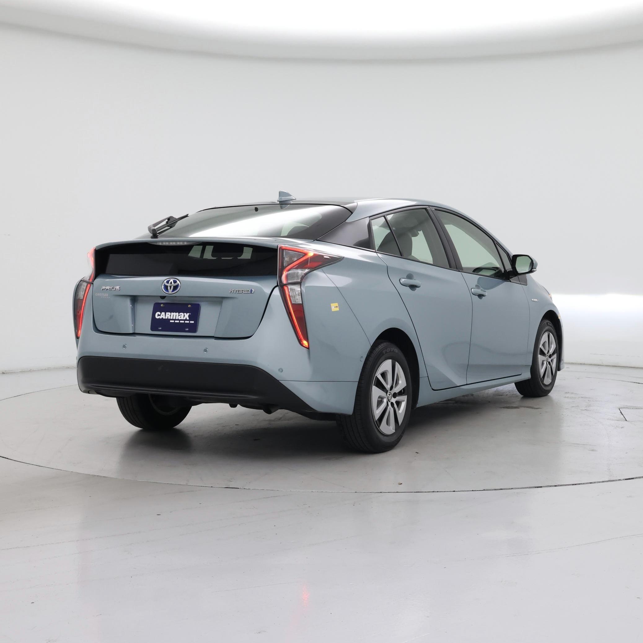 Thumbnail: 2018 Toyota Prius - 8