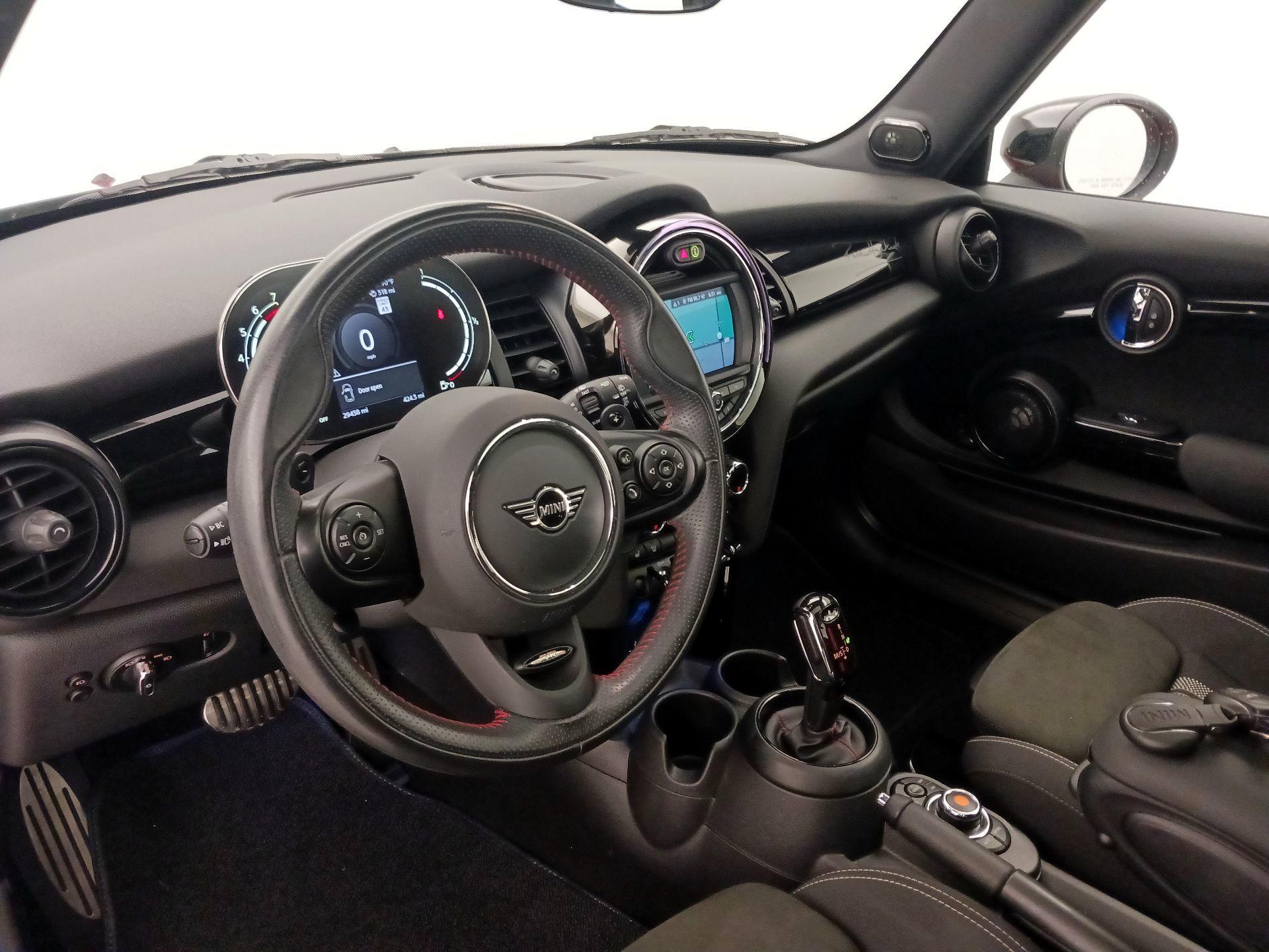 Thumbnail: 2021 MINI Cooper Hardtop - 9