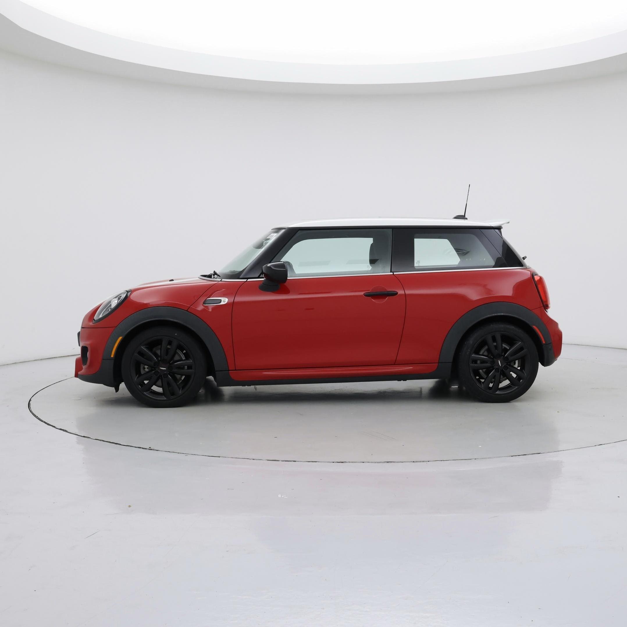 Thumbnail: 2021 MINI Cooper Hardtop - 3