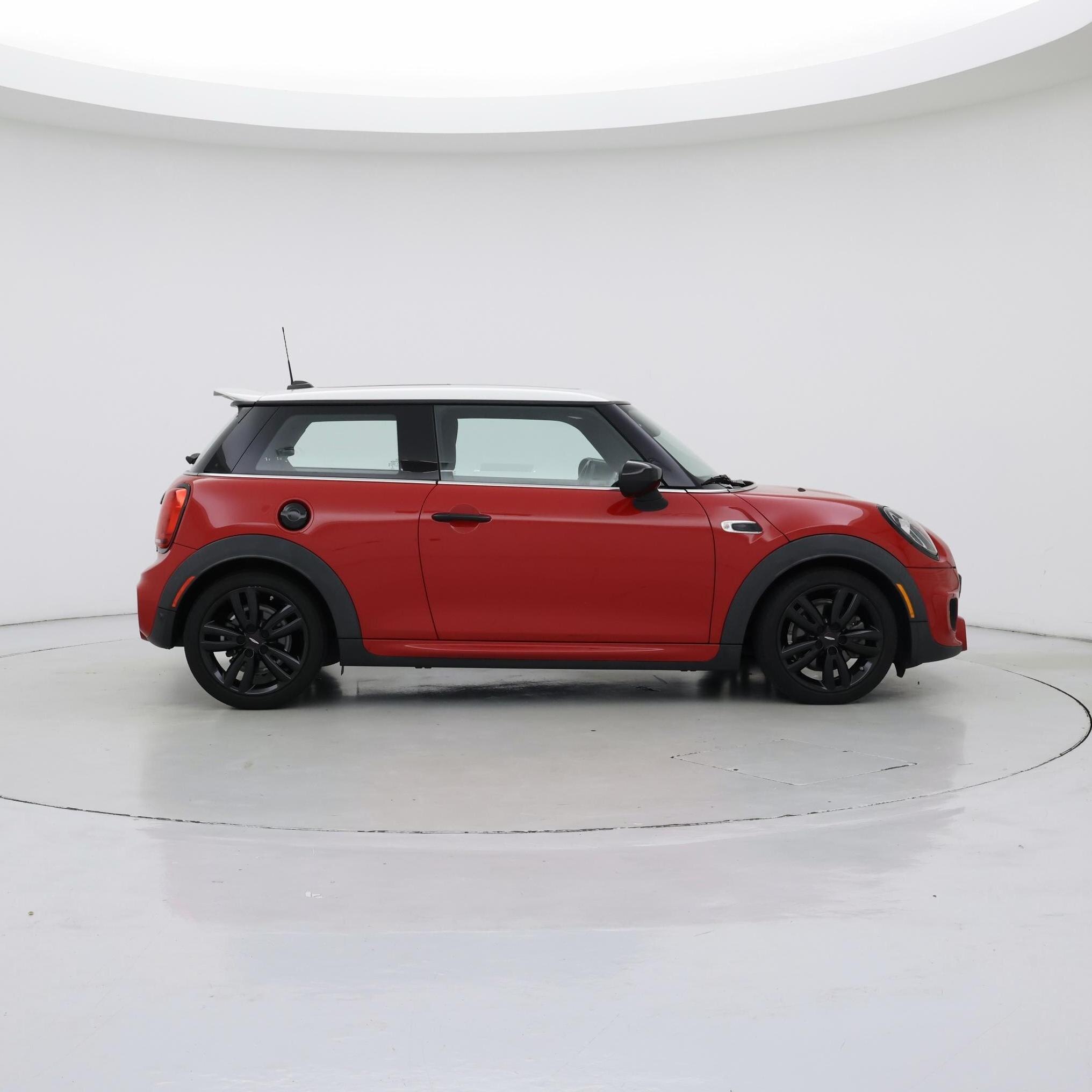 Thumbnail: 2021 MINI Cooper Hardtop - 7