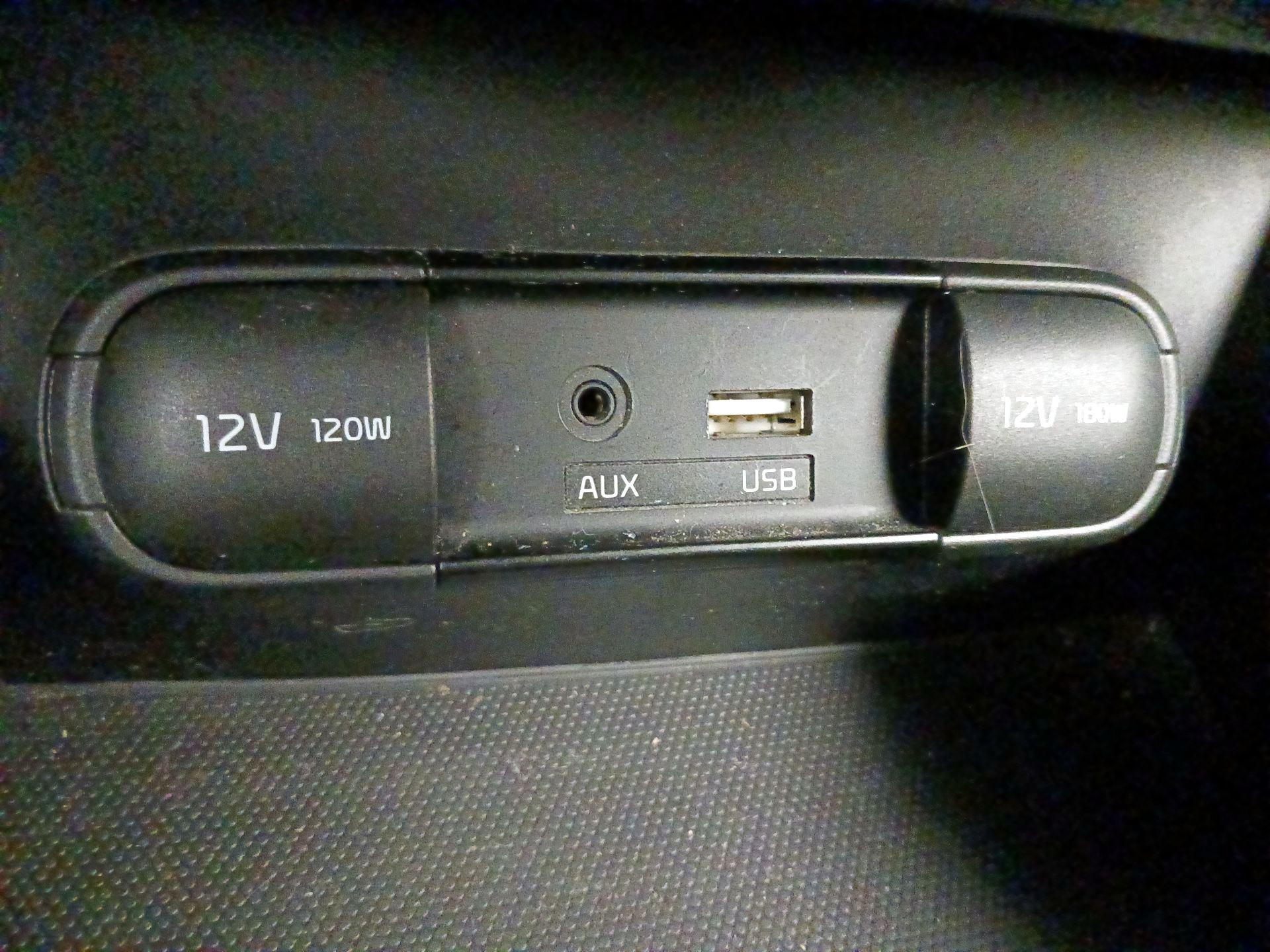 Thumbnail: 2019 Kia Soul - 16