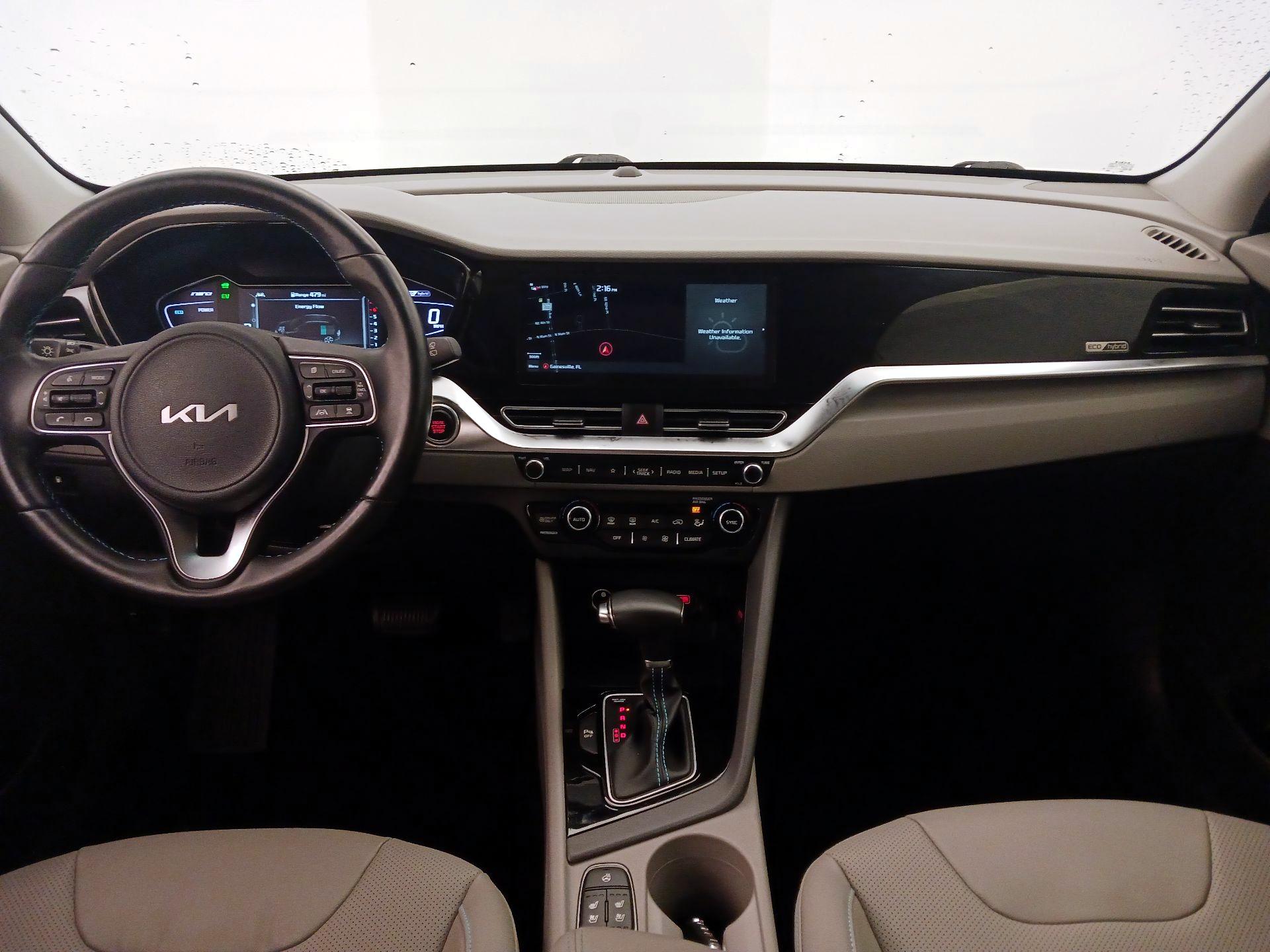 Thumbnail: 2022 Kia Niro - 9