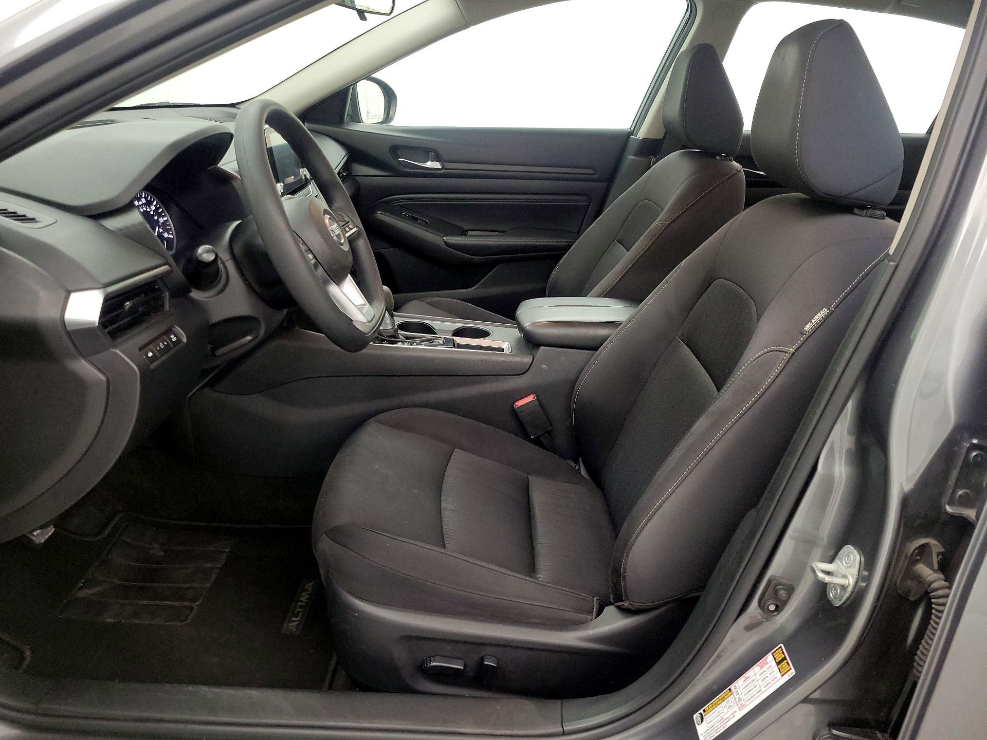 Thumbnail: 2019 Nissan Altima - 11
