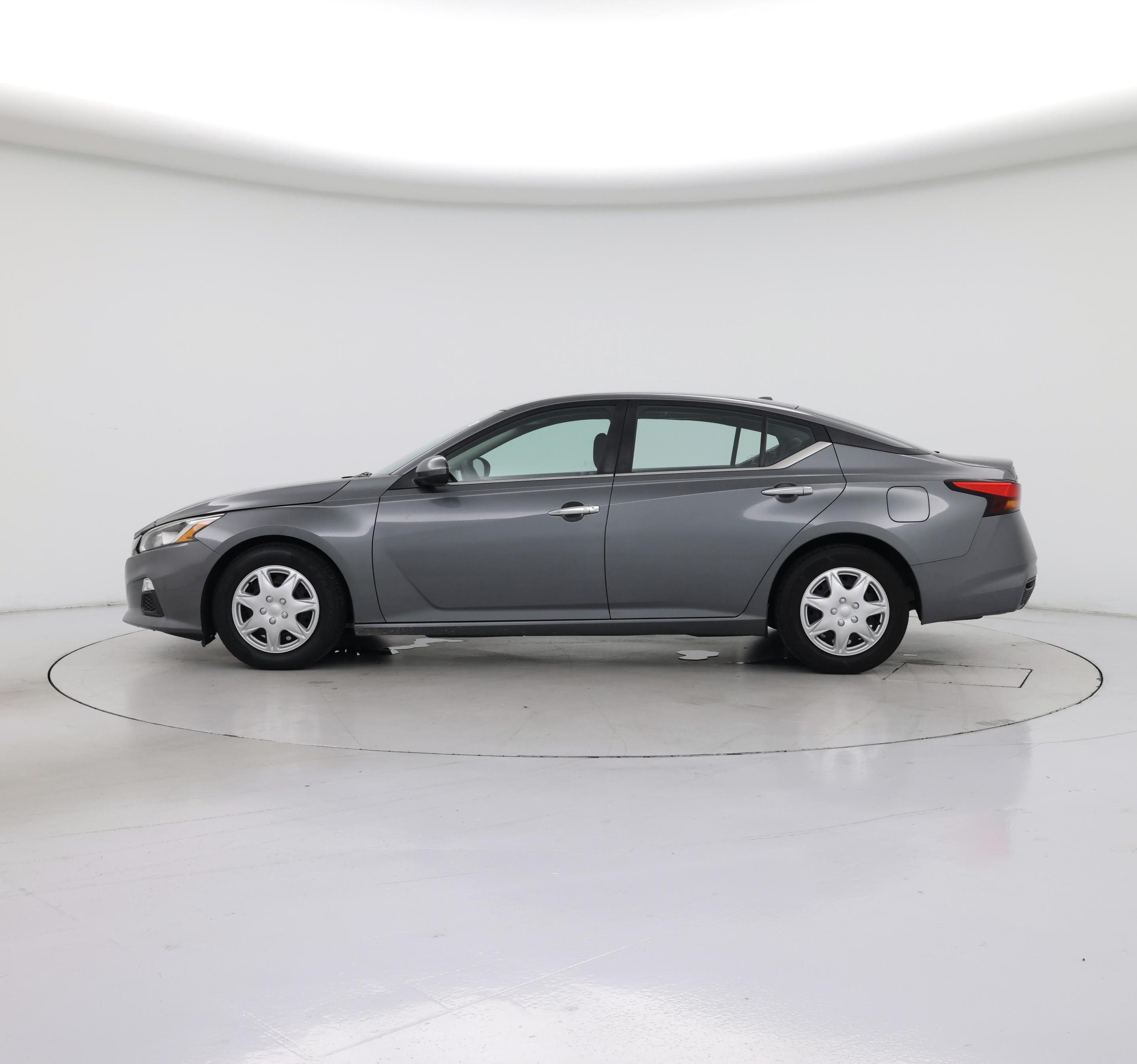Thumbnail: 2019 Nissan Altima - 3