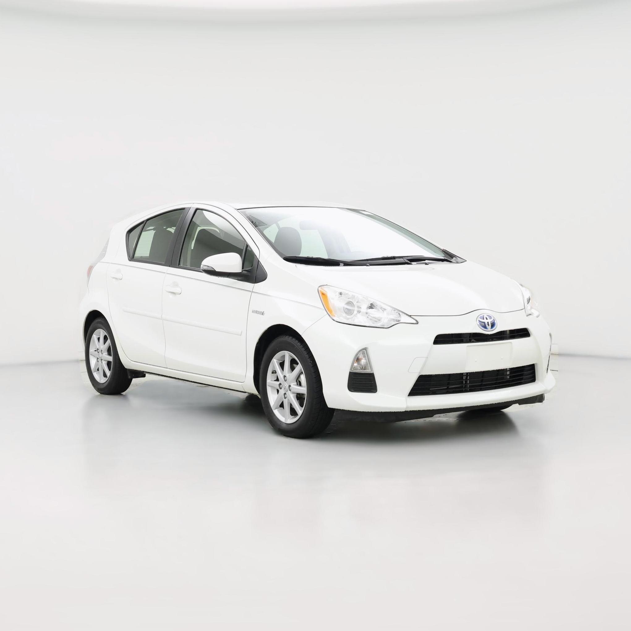 Thumbnail: 2014 Toyota Prius c - 1