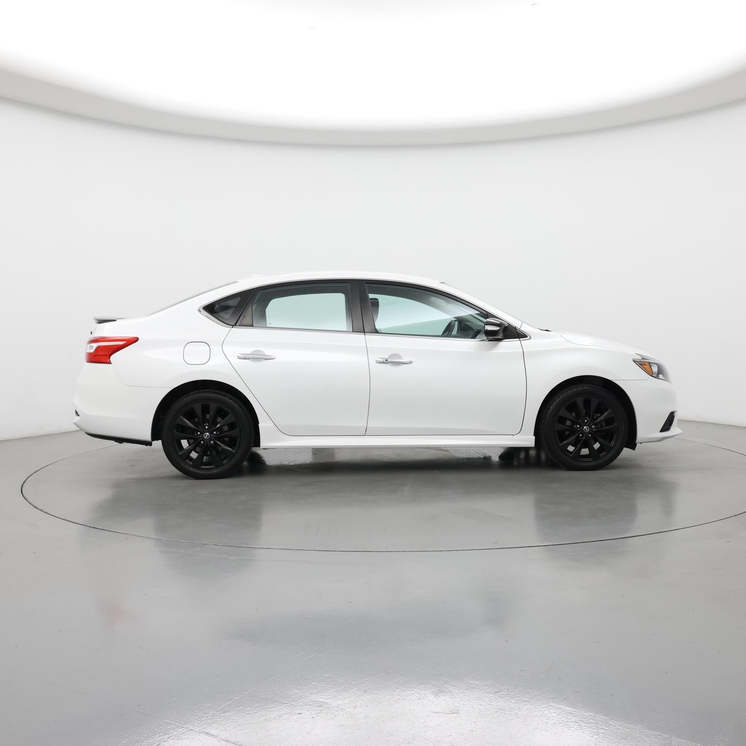 Thumbnail: 2018 Nissan Sentra - 7