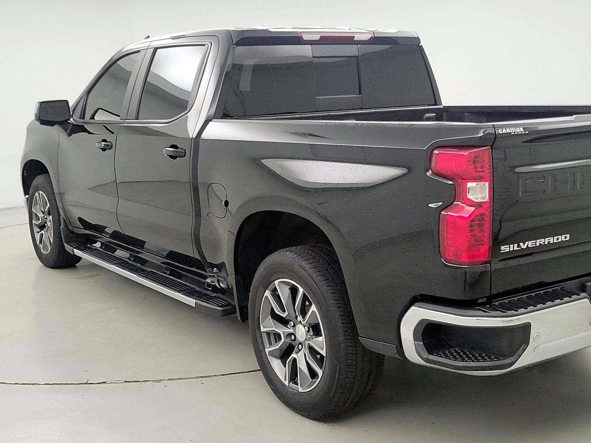 Thumbnail: 2023 Chevrolet Silverado 1500 - 7