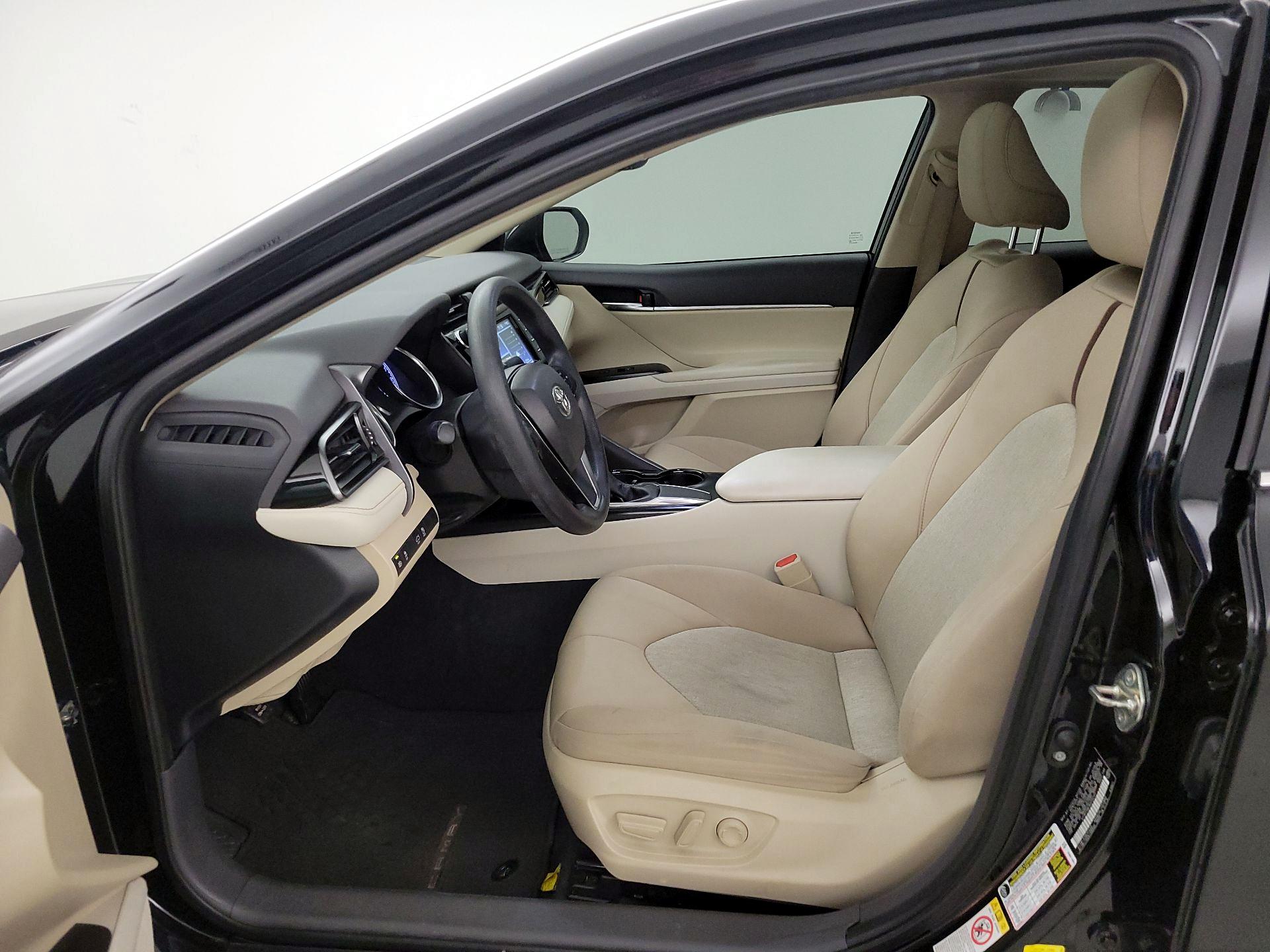 Thumbnail: 2019 Toyota Camry - 9